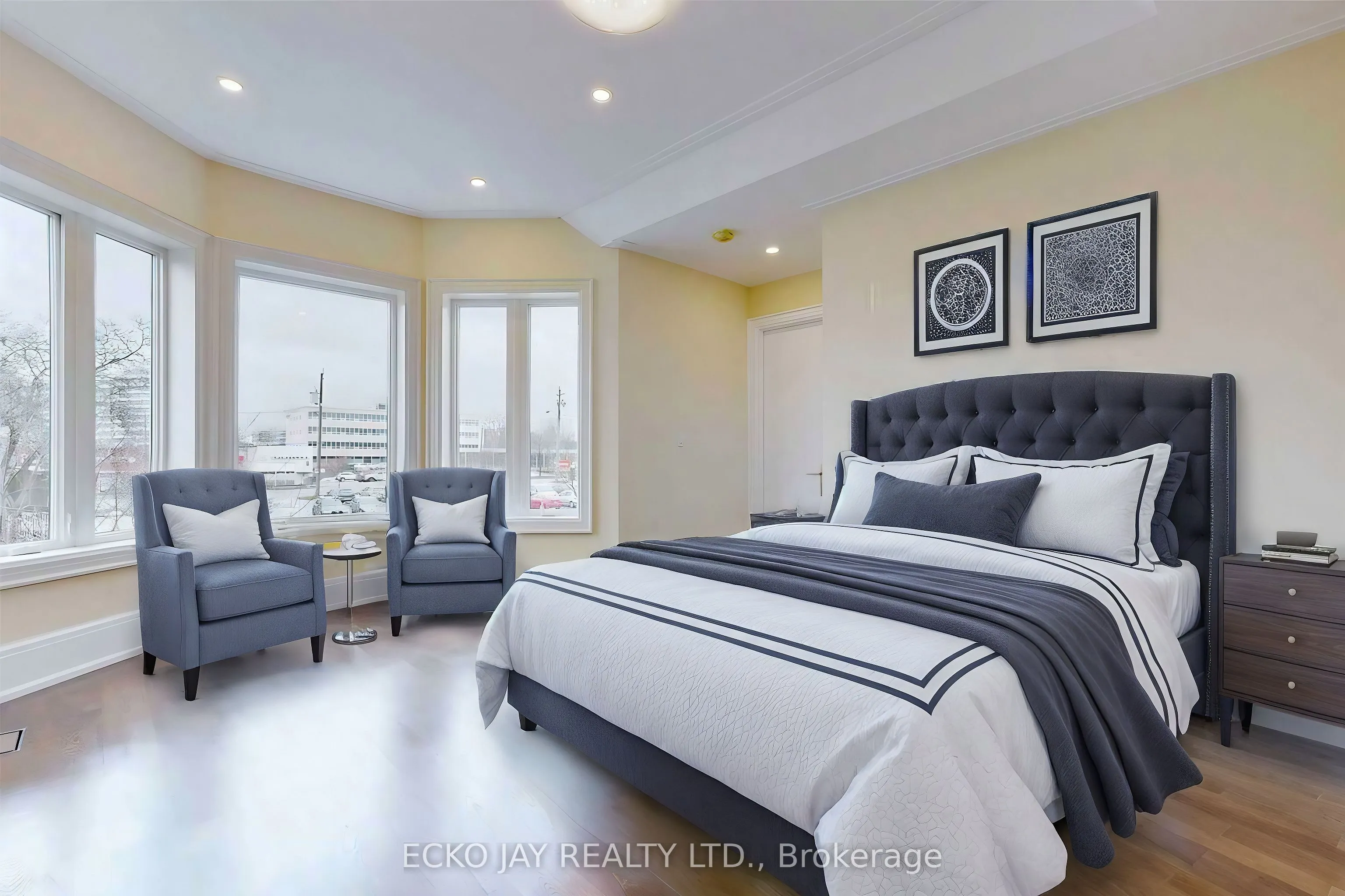 10 Jocelyn Crescent