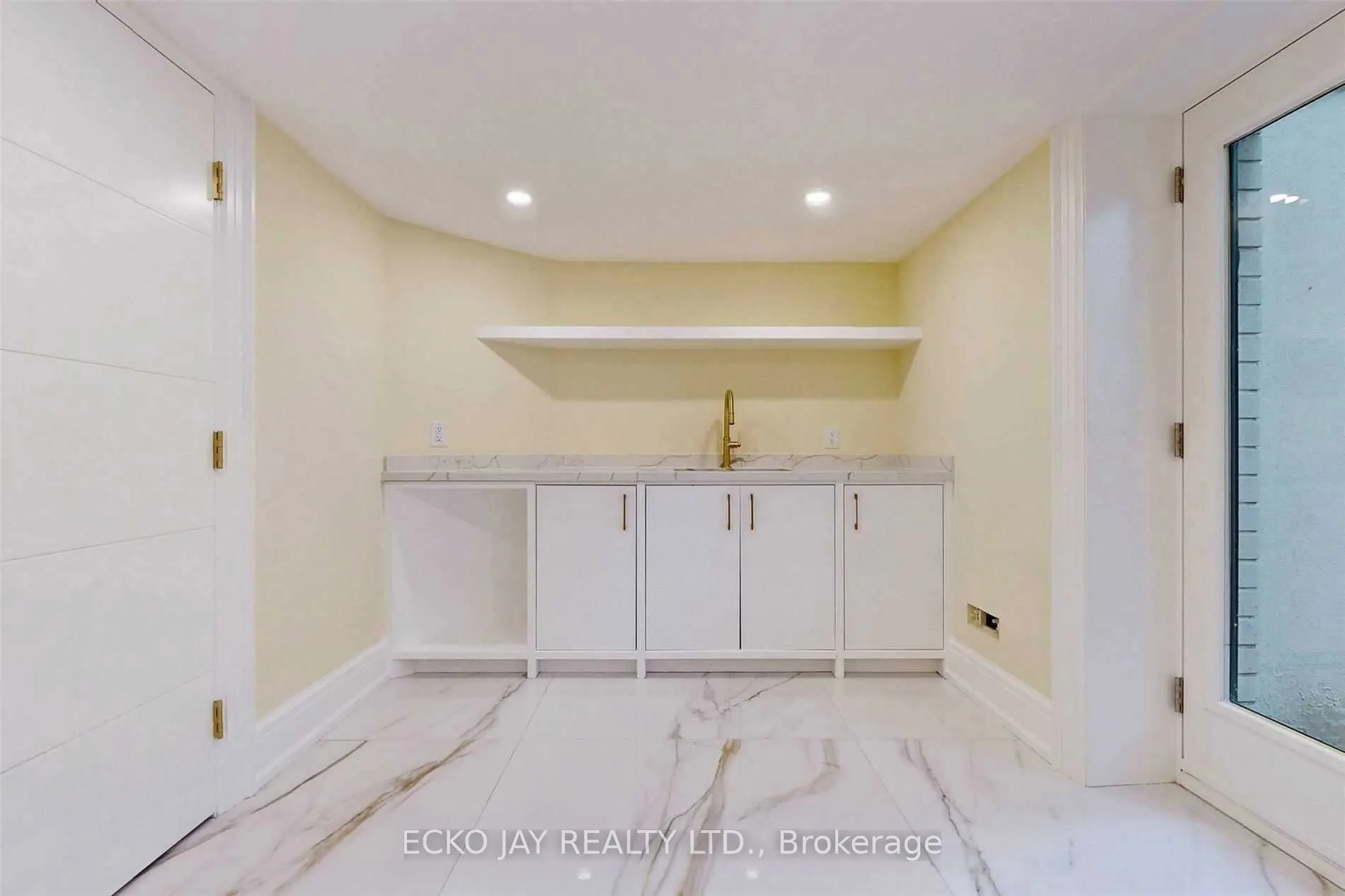 10 Jocelyn Crescent