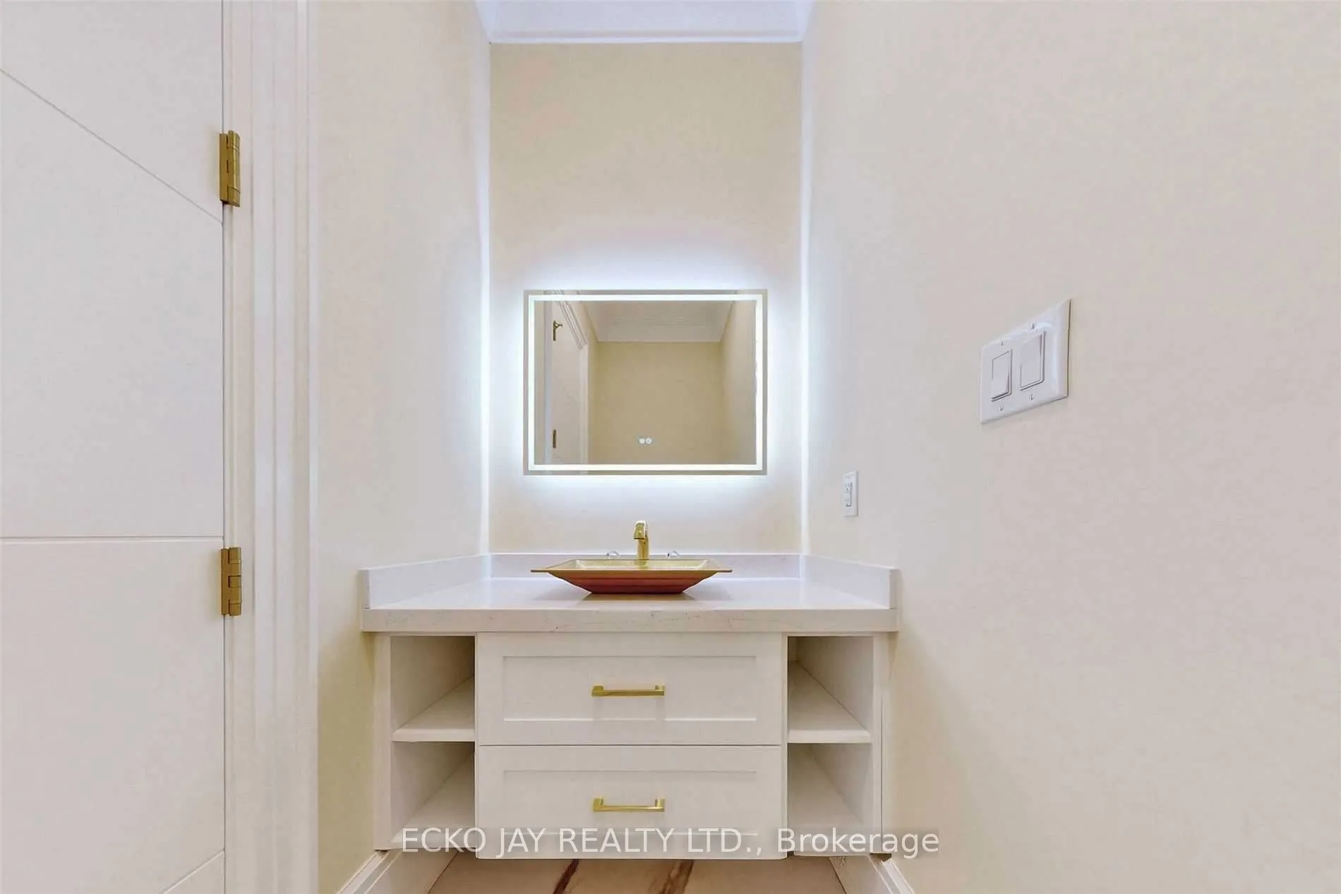 10 Jocelyn Crescent