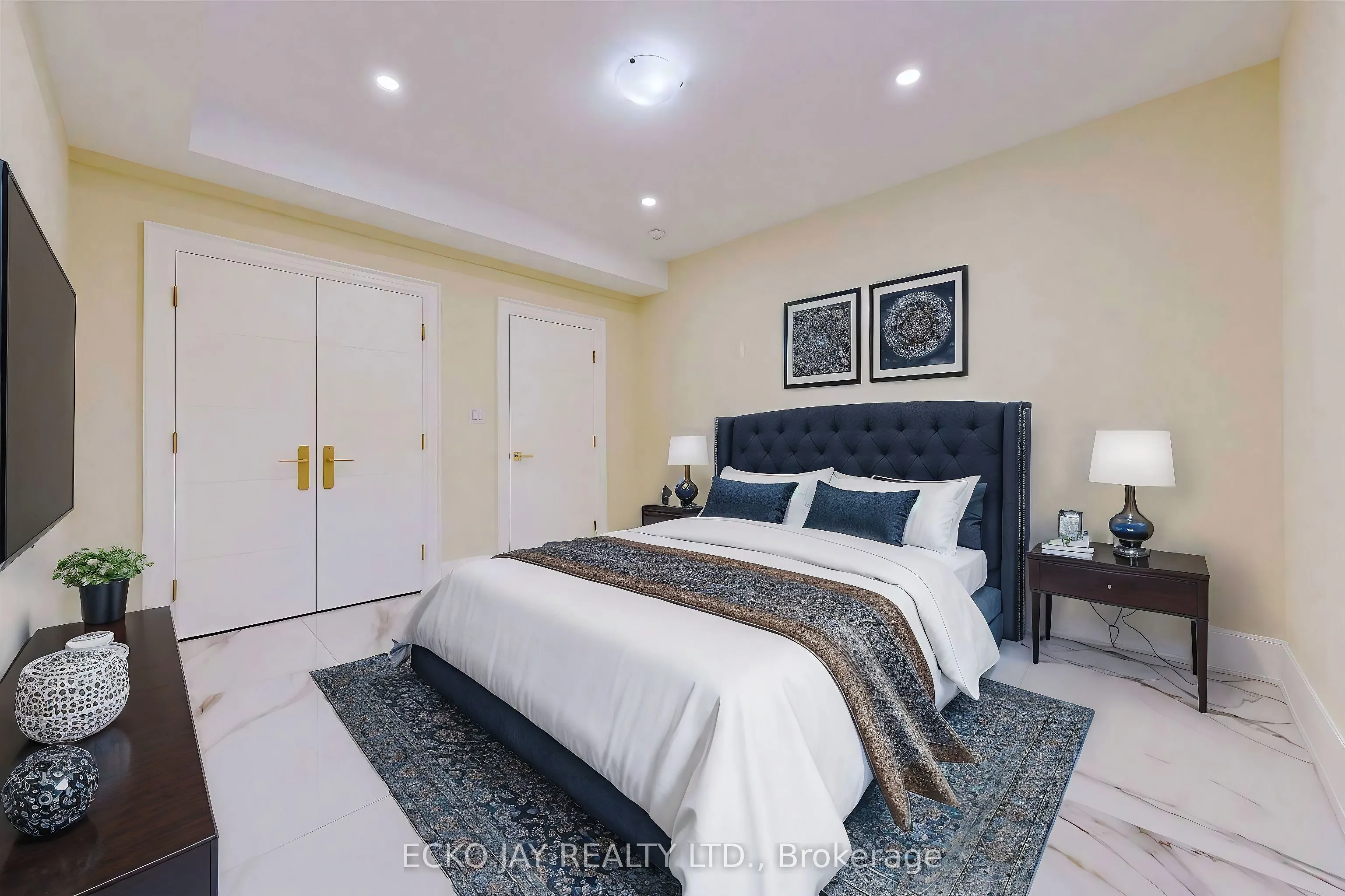 10 Jocelyn Crescent