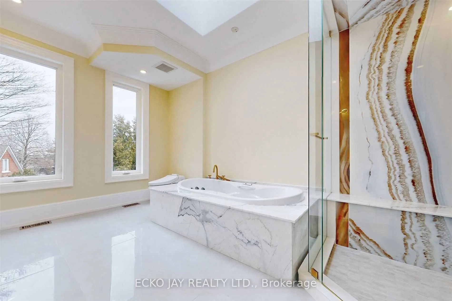 10 Jocelyn Crescent
