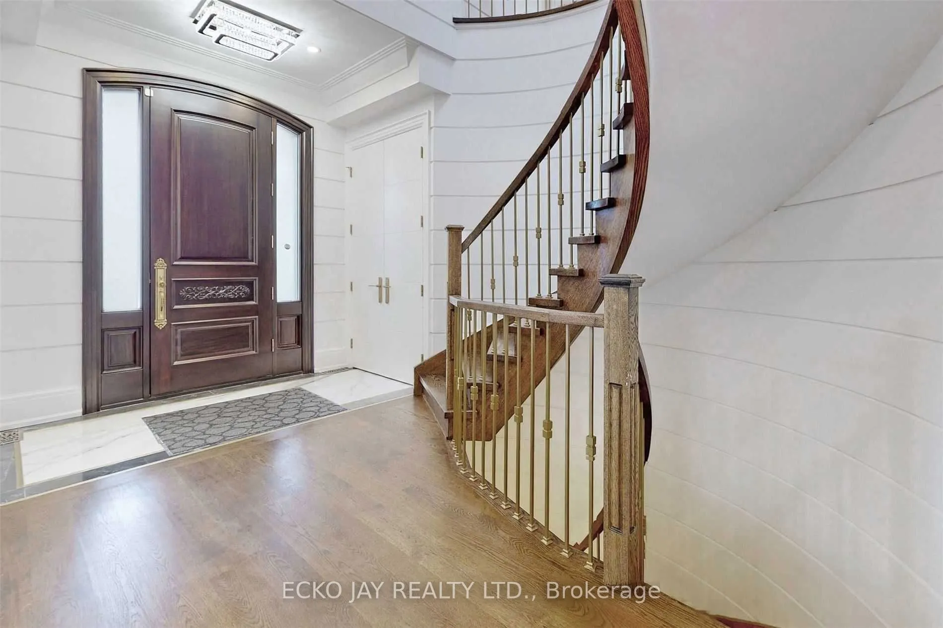 10 Jocelyn Crescent
