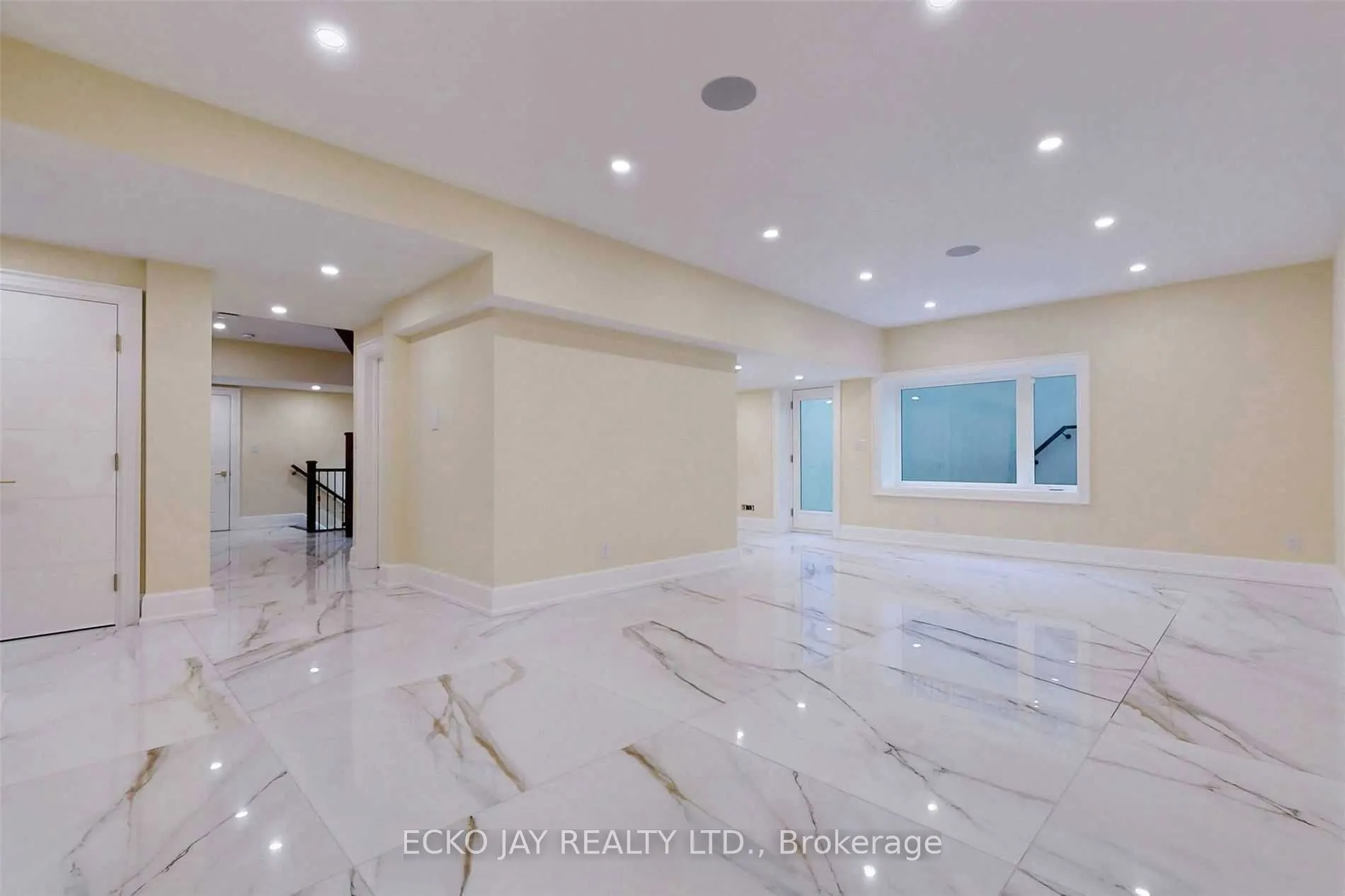 10 Jocelyn Crescent