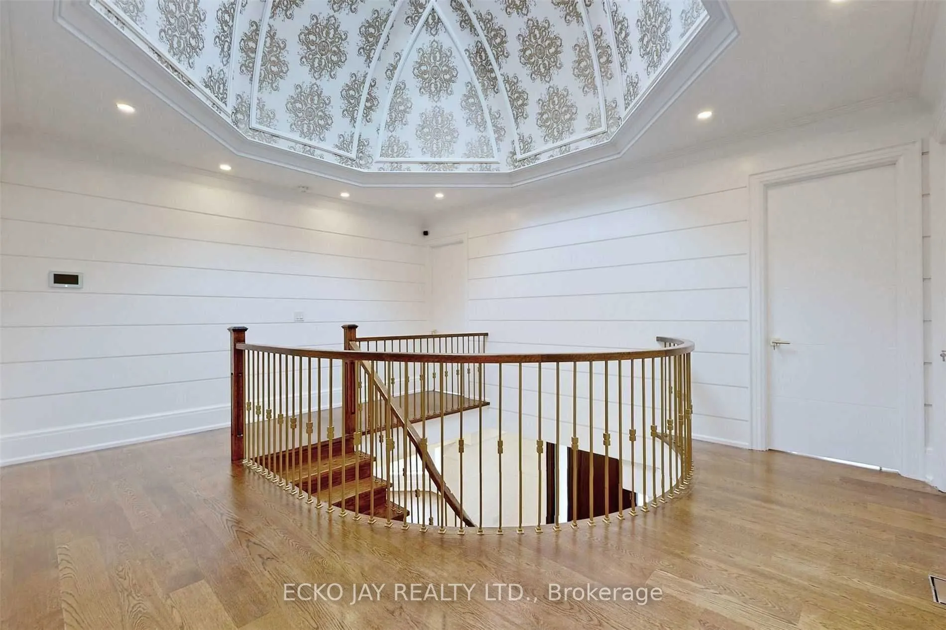 10 Jocelyn Crescent