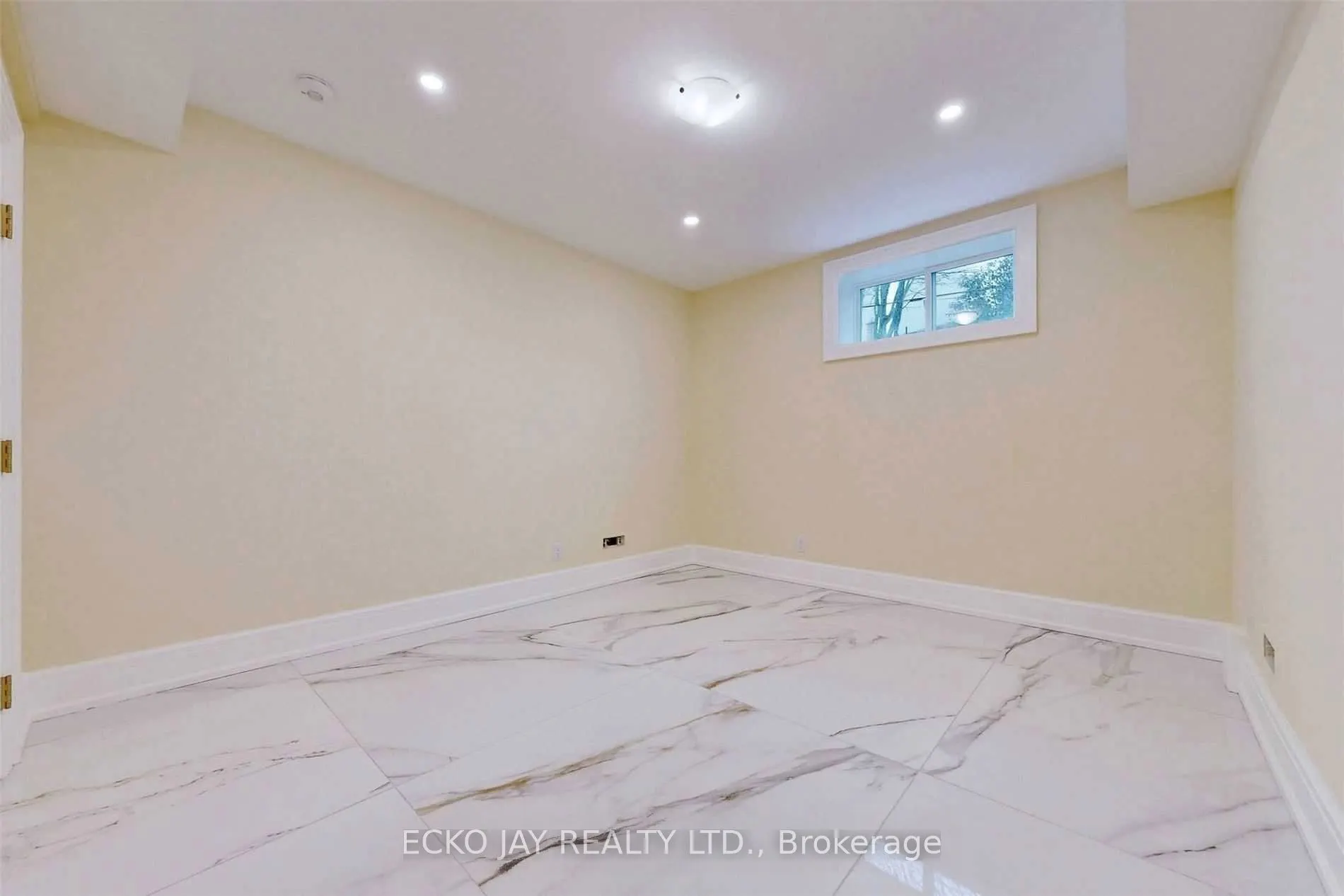 10 Jocelyn Crescent
