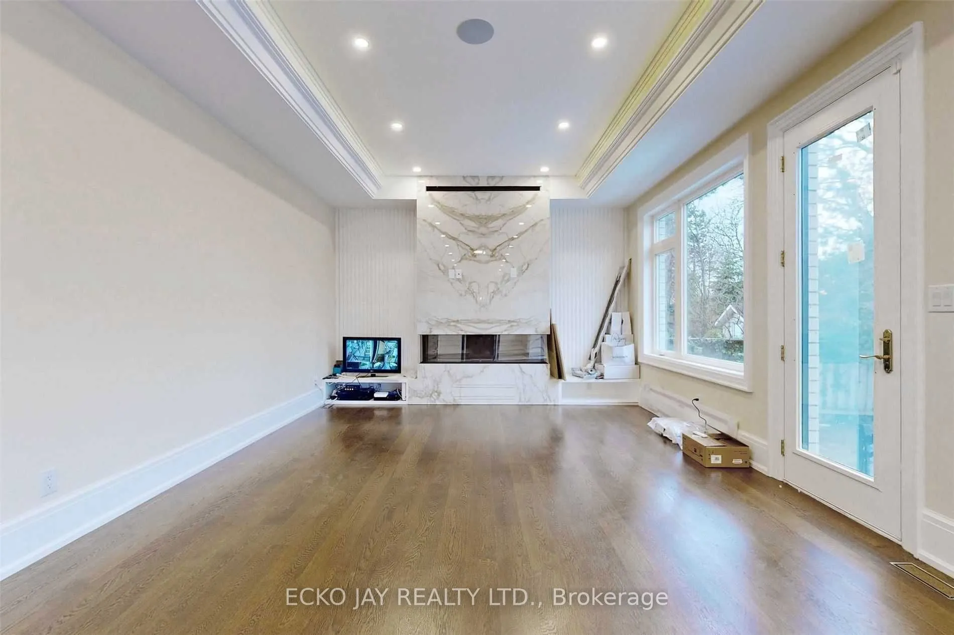 10 Jocelyn Crescent