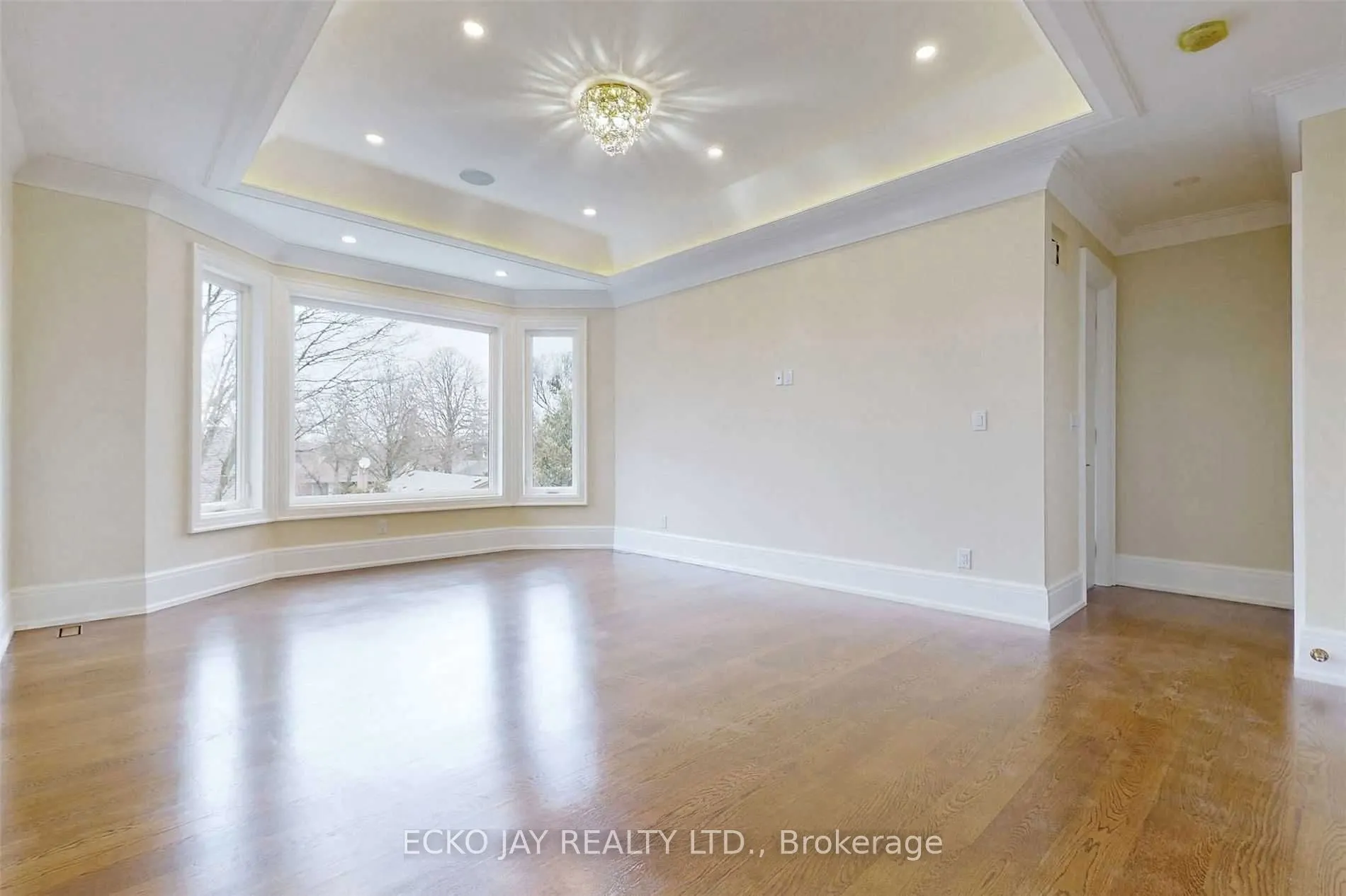 10 Jocelyn Crescent