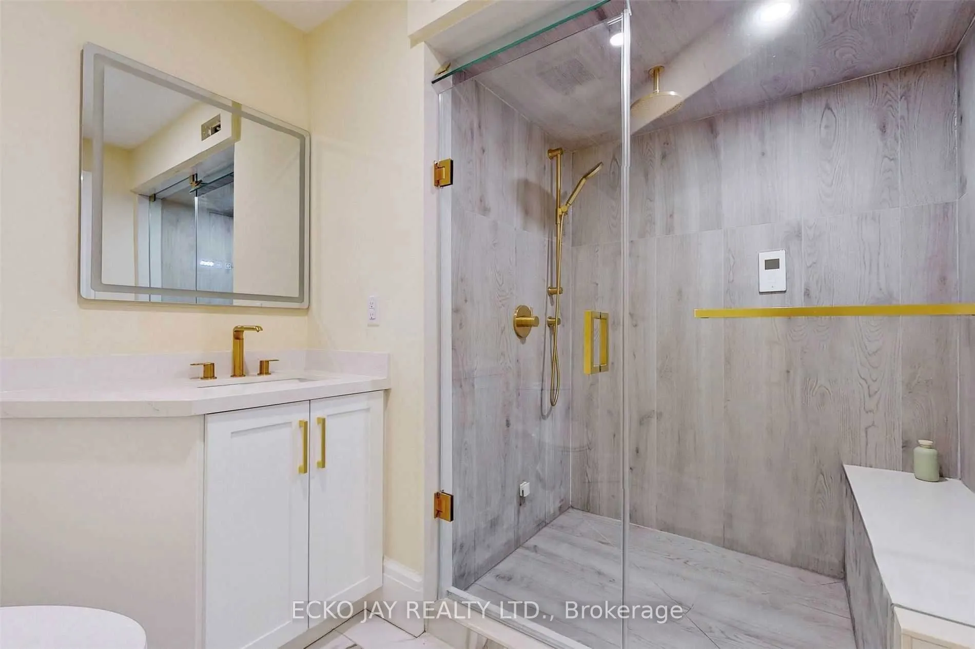 10 Jocelyn Crescent