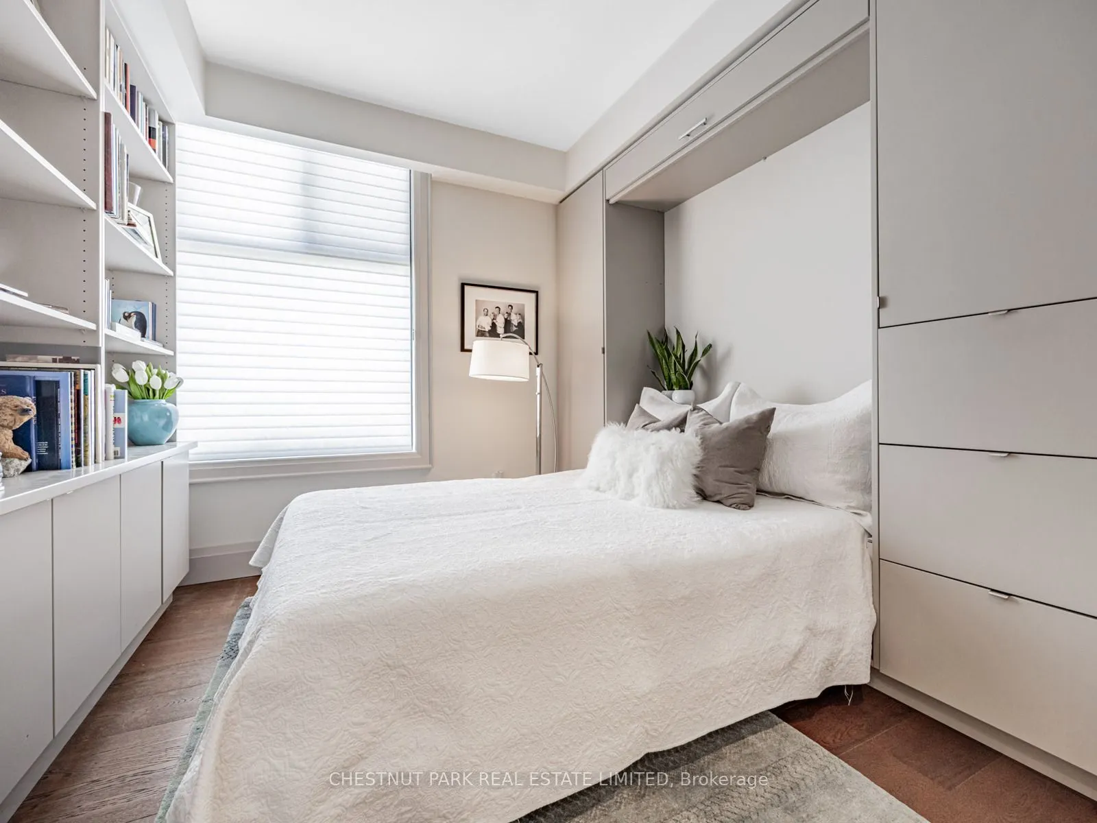 423 Avenue Road #8
