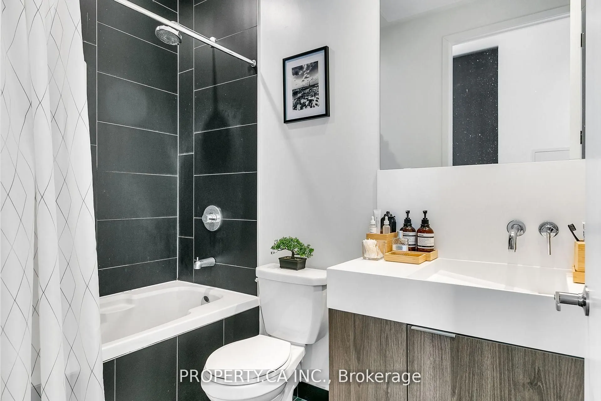 15 Lower Jarvis Street #4005