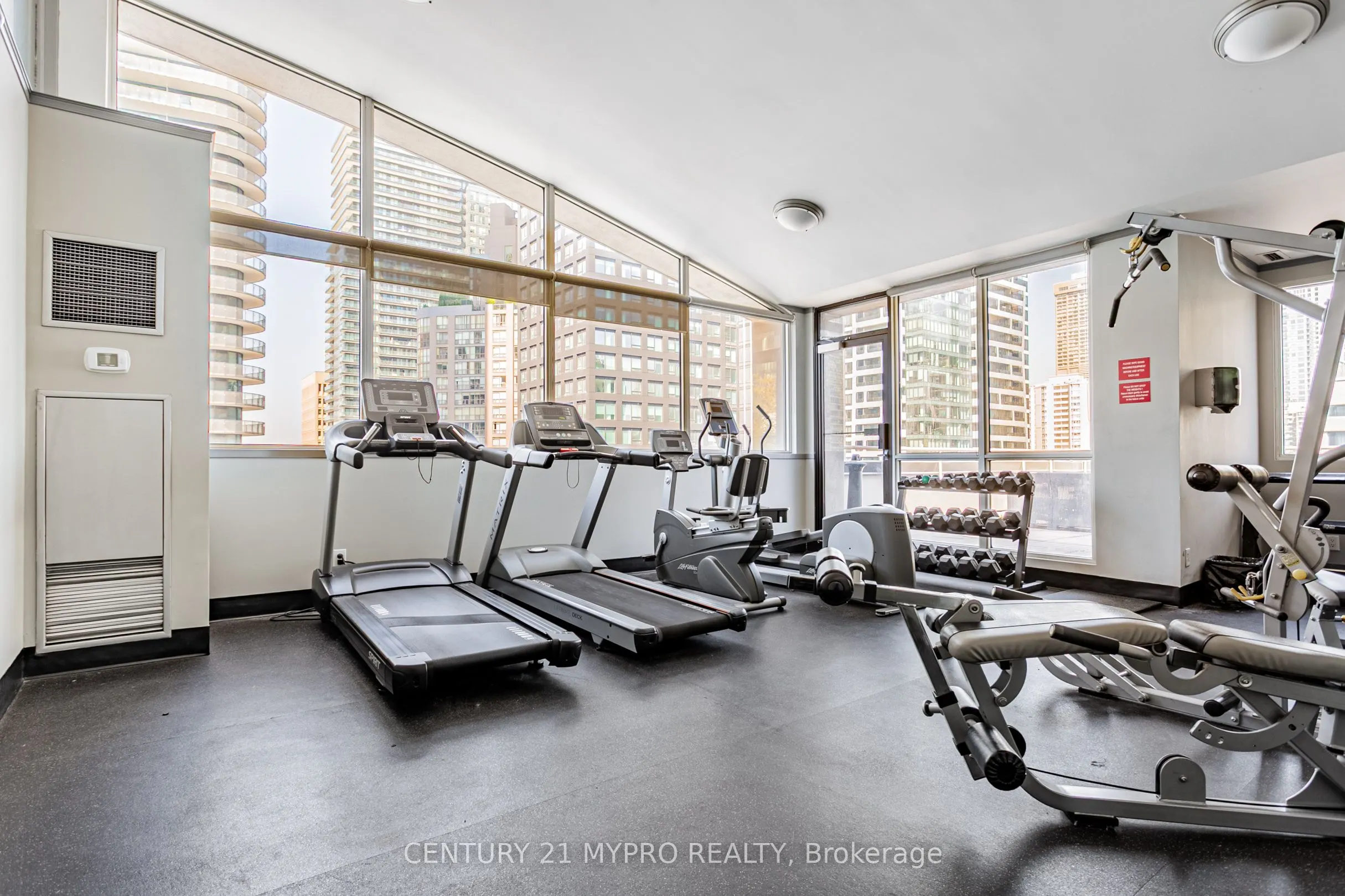 555 Yonge Street #401
