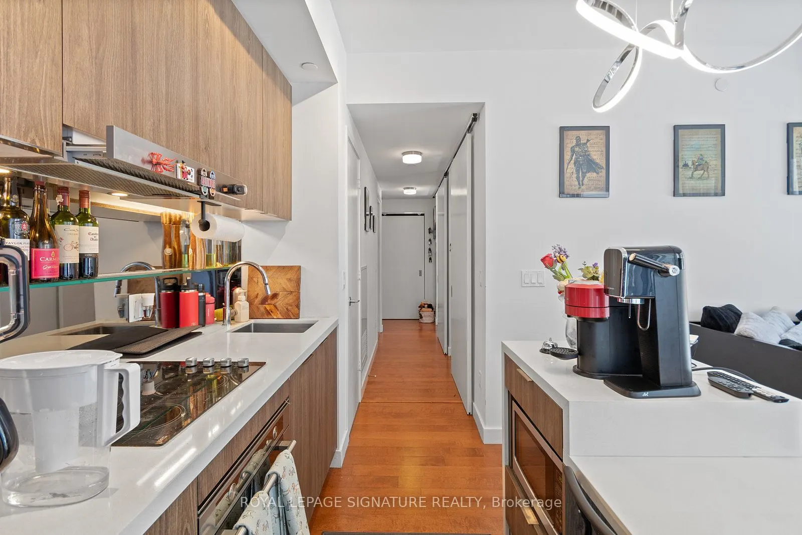 215 Queen Street W, #711