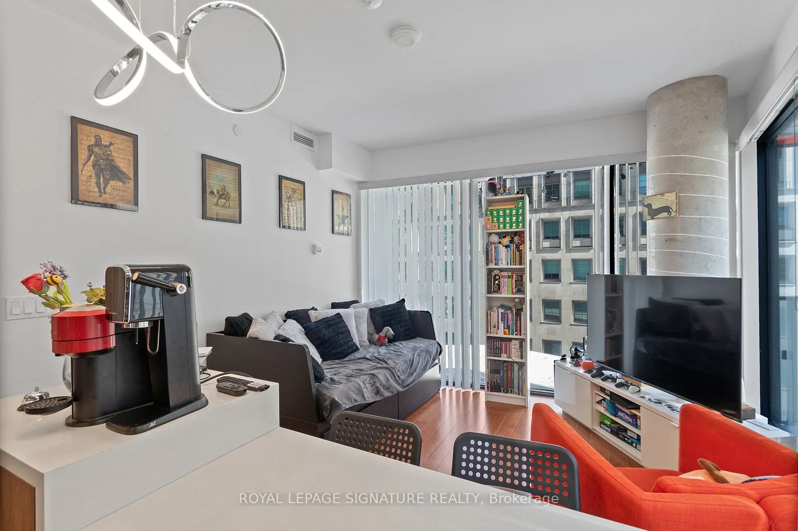215 Queen Street W, #711