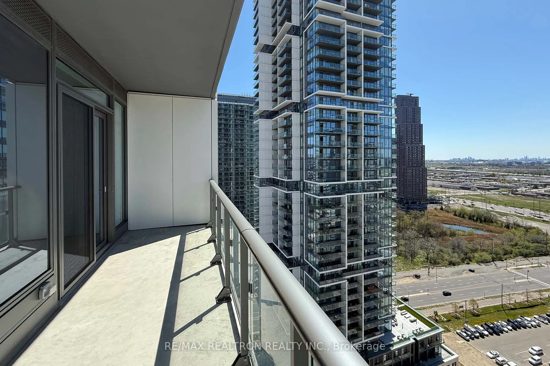 50 Dunfield Avenue #1917