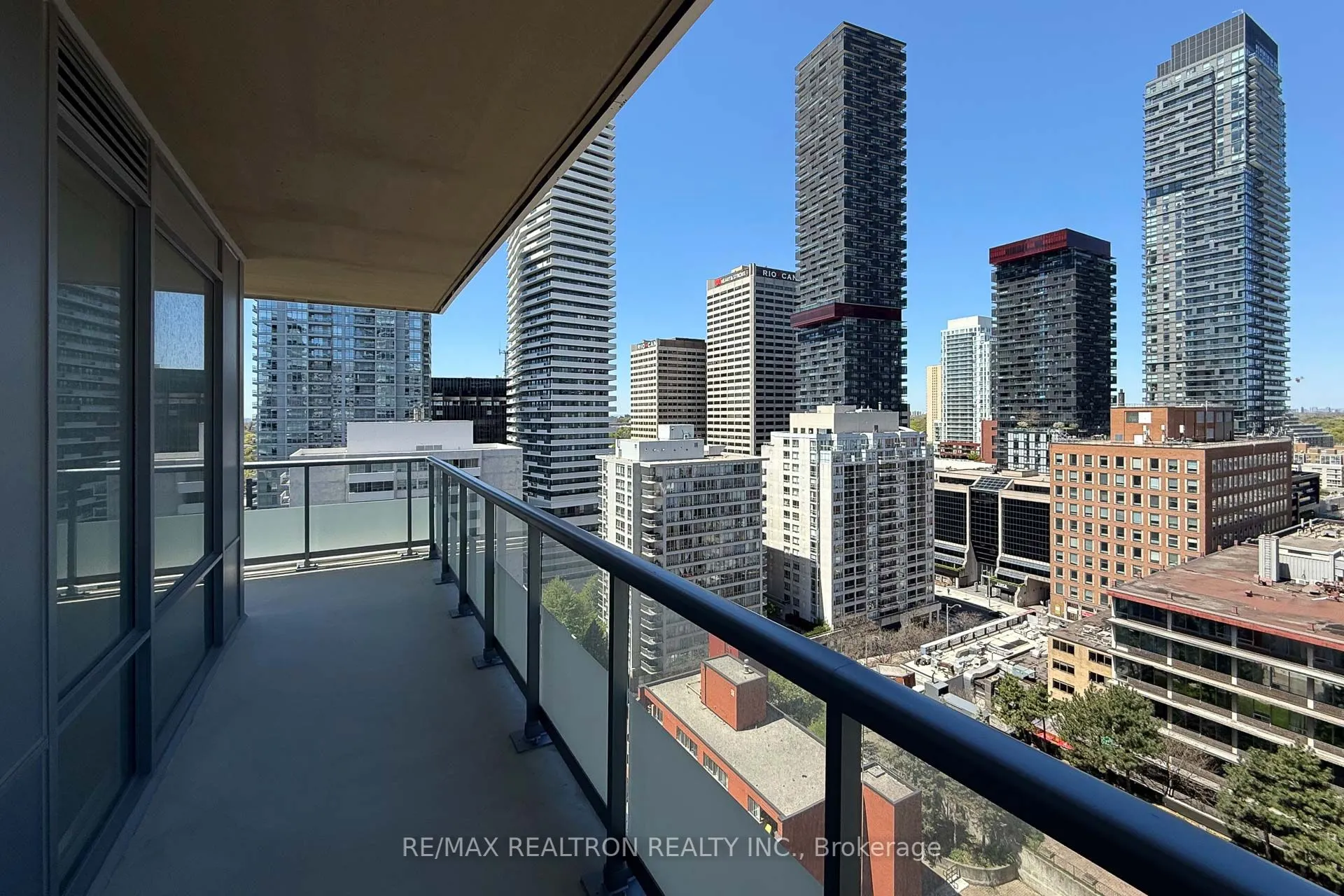 50 Dunfield Avenue #1917