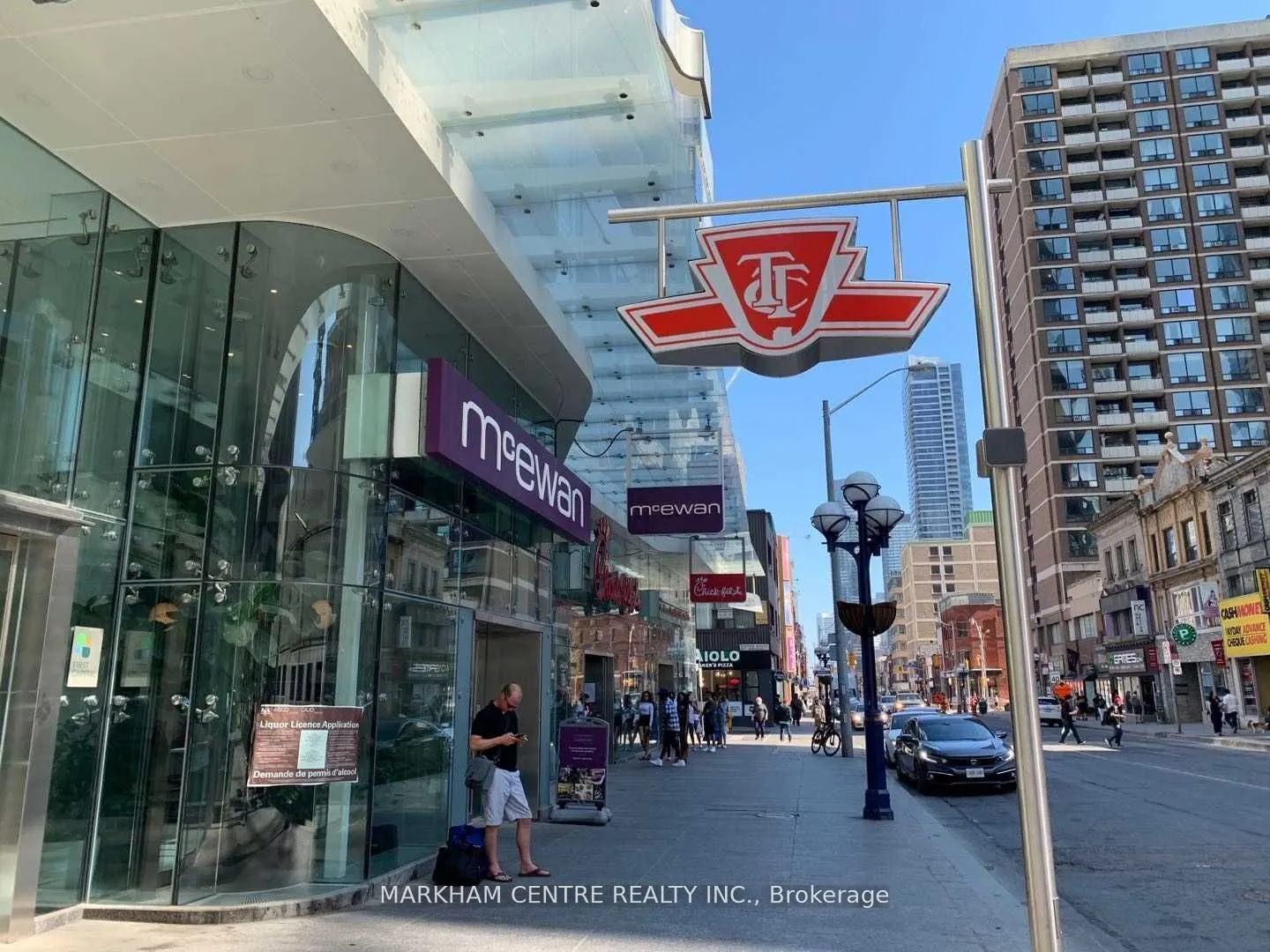 1 Bloor Street E, #5710