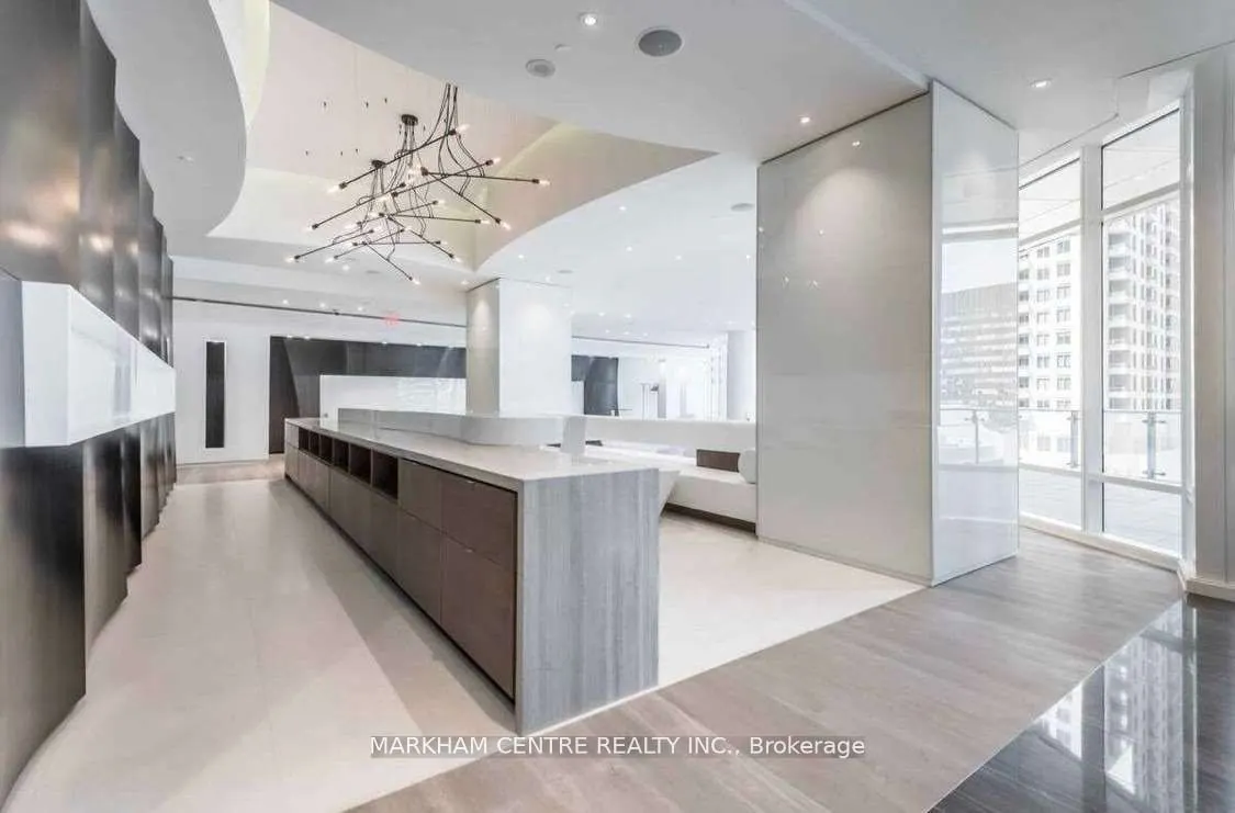 1 Bloor Street E, #5710