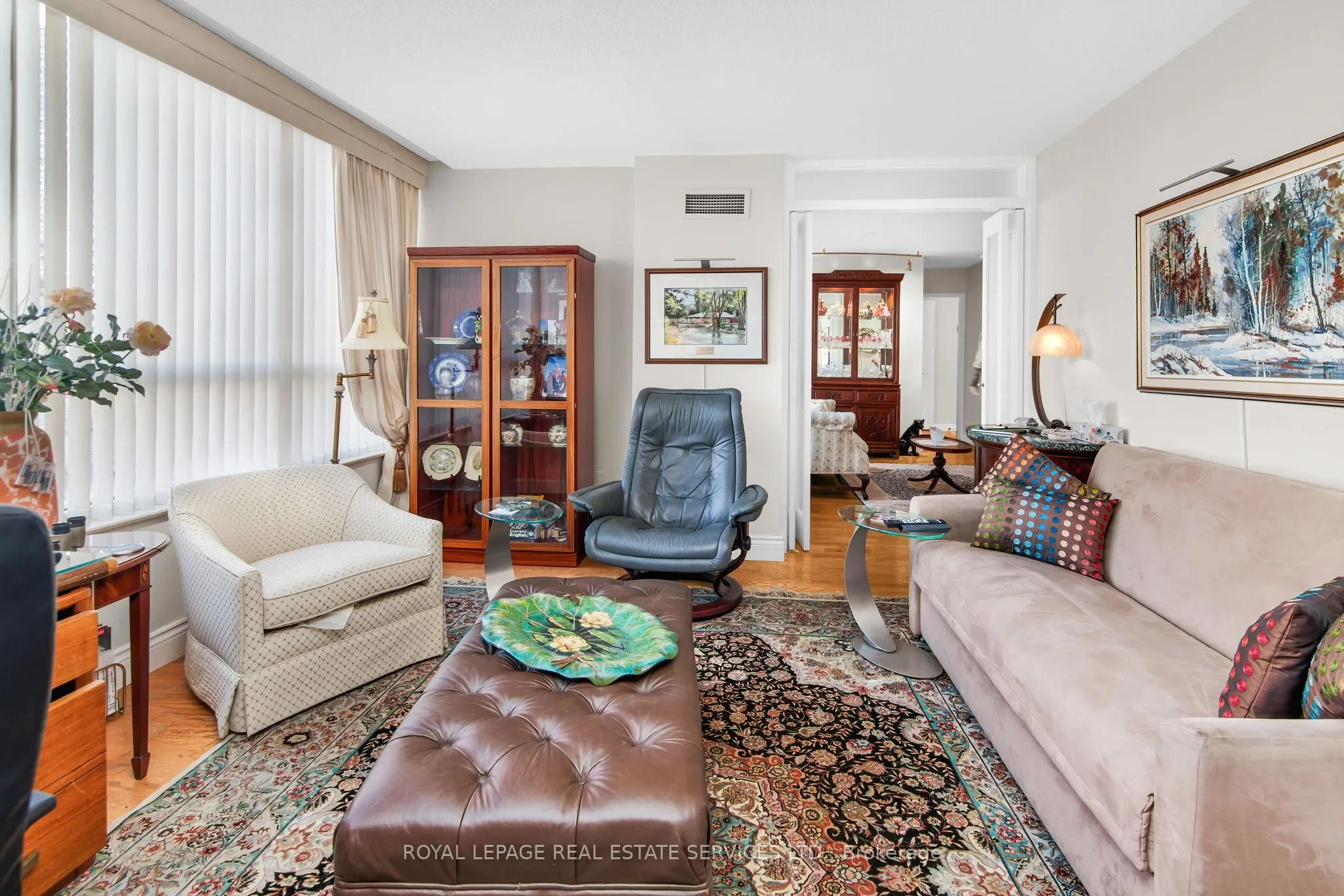 130 Carlton Street, #609