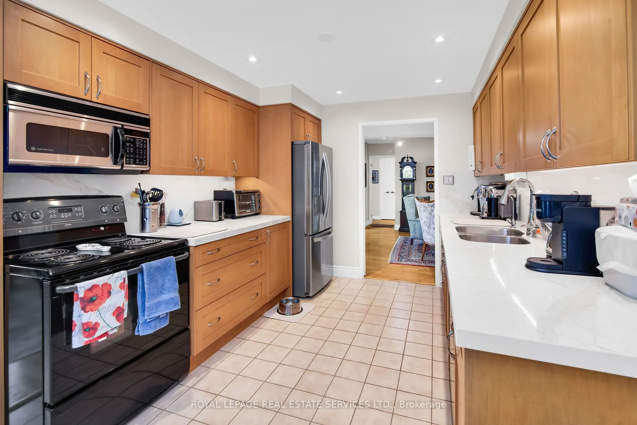 130 Carlton Street, #609