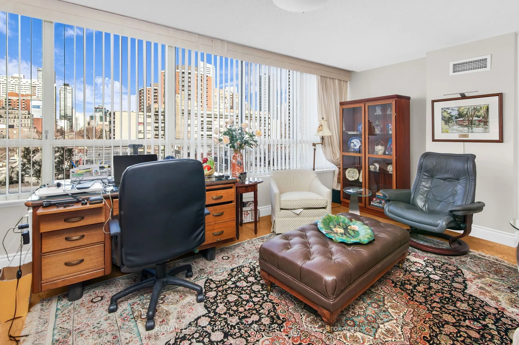 130 Carlton Street, #609