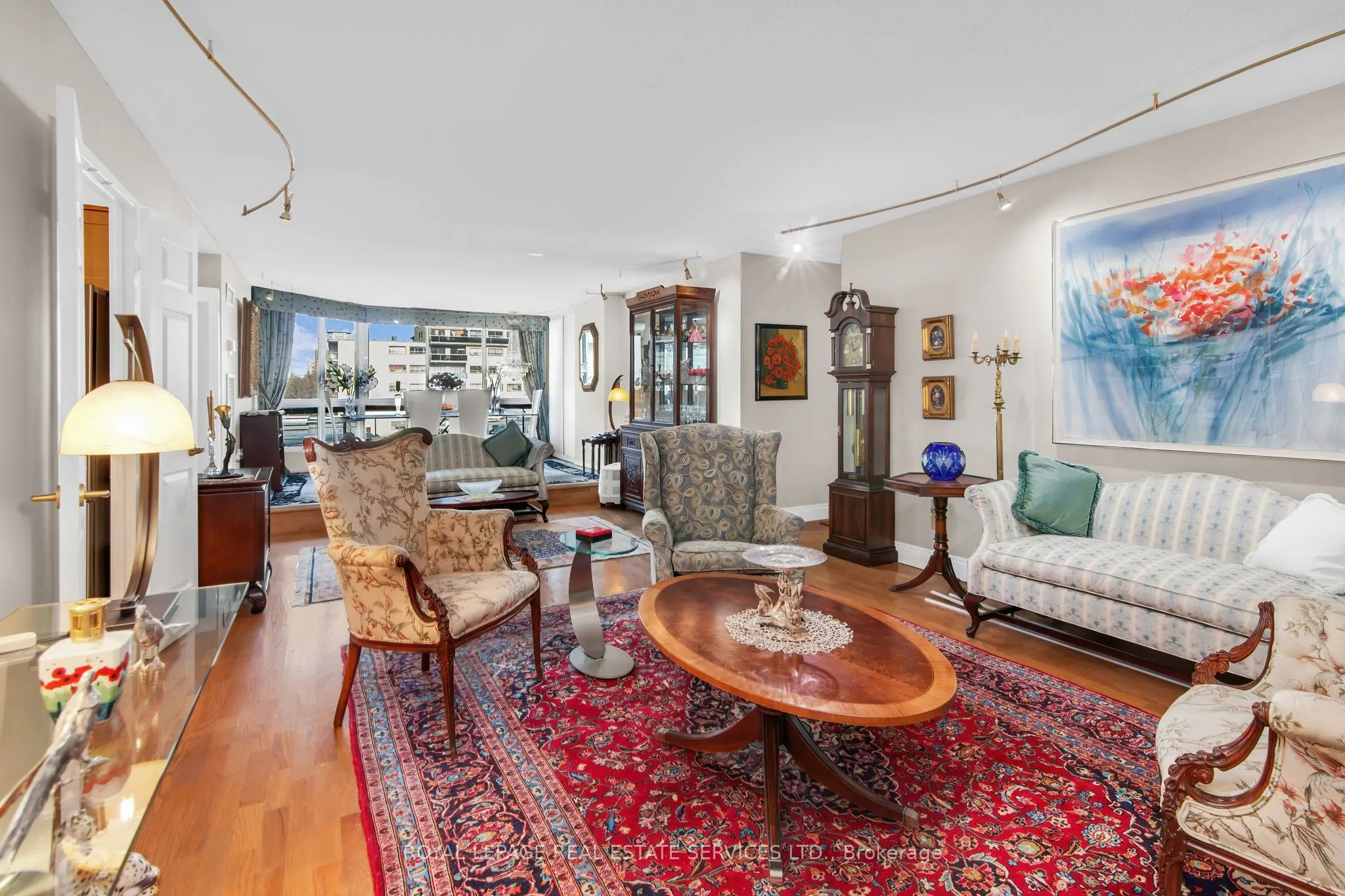 130 Carlton Street, #609
