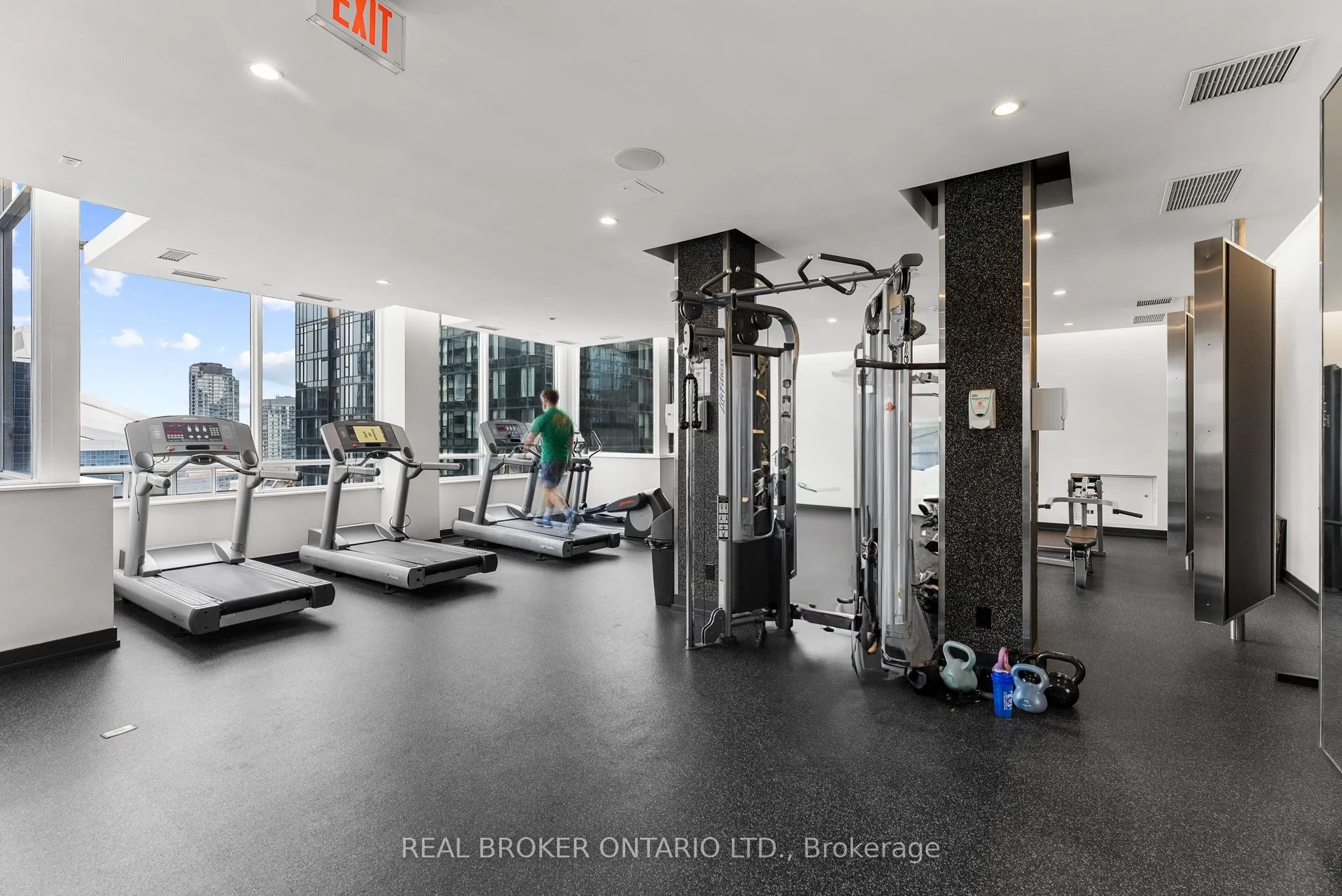250 Wellington Street, #1227