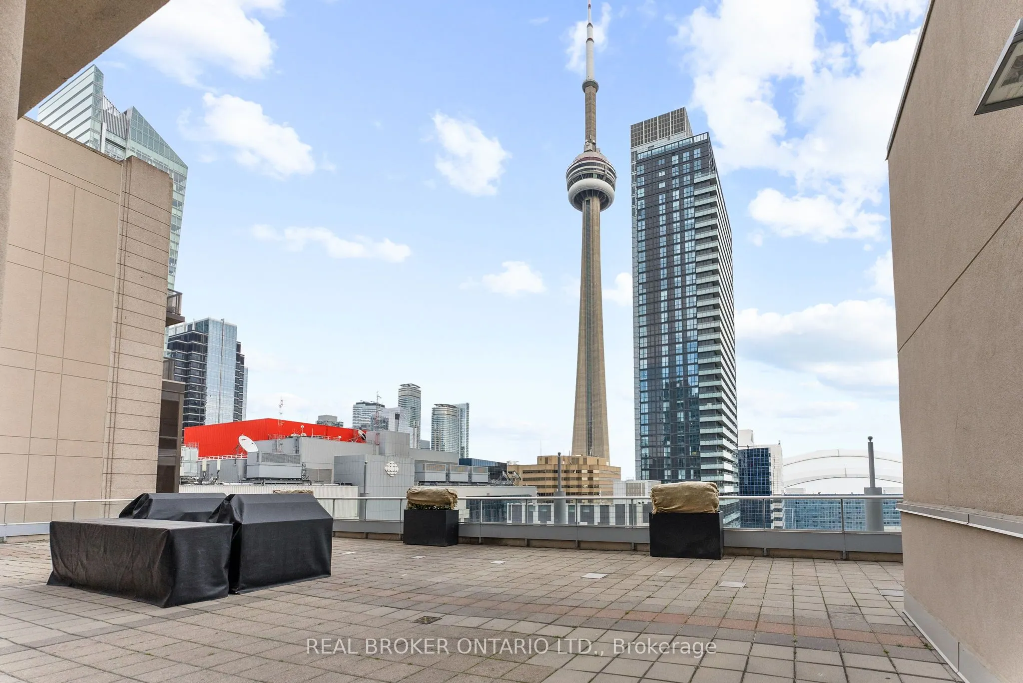 250 Wellington Street, #1227