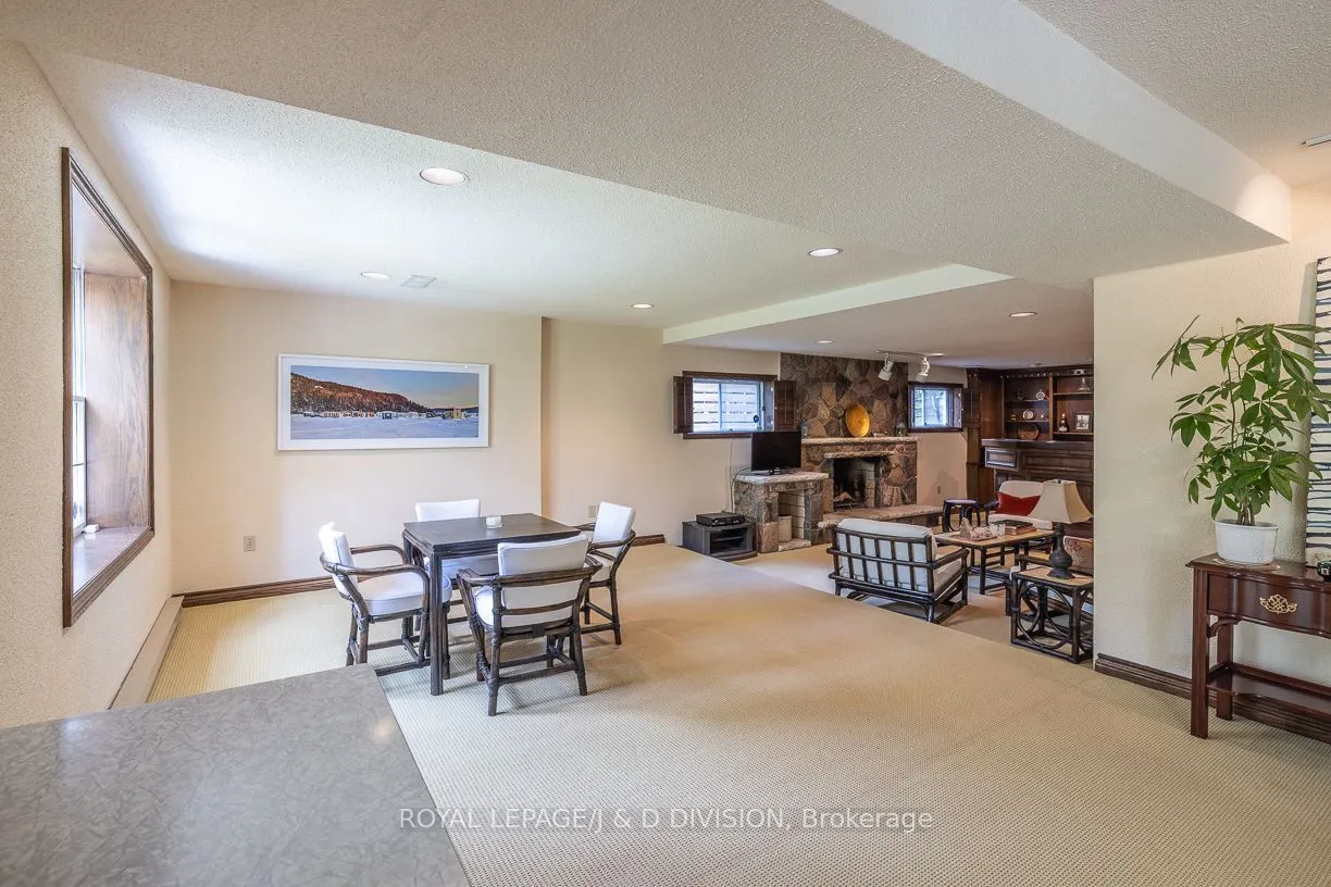 16 Bobwhite Crescent