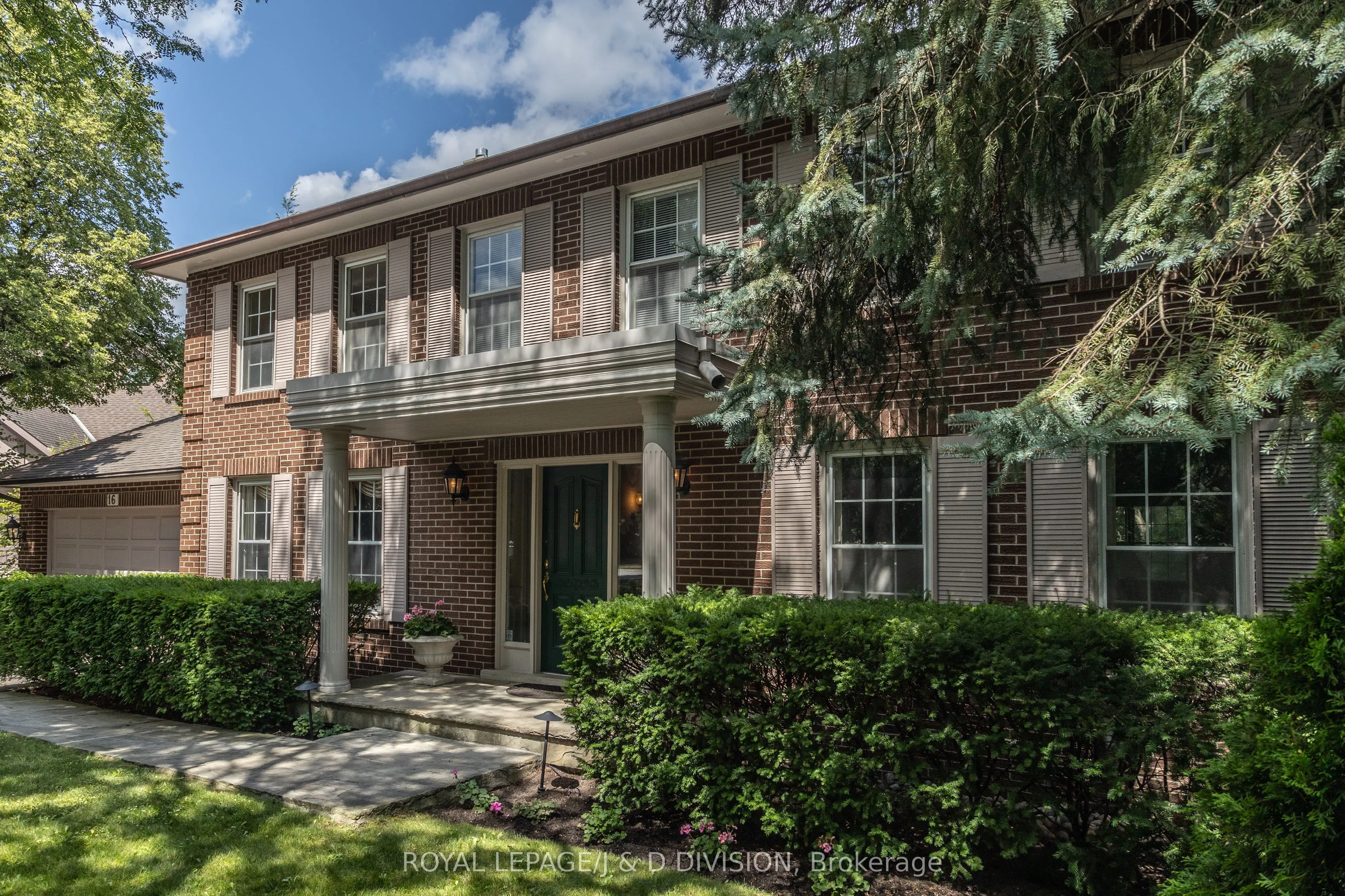 16 Bobwhite Crescent