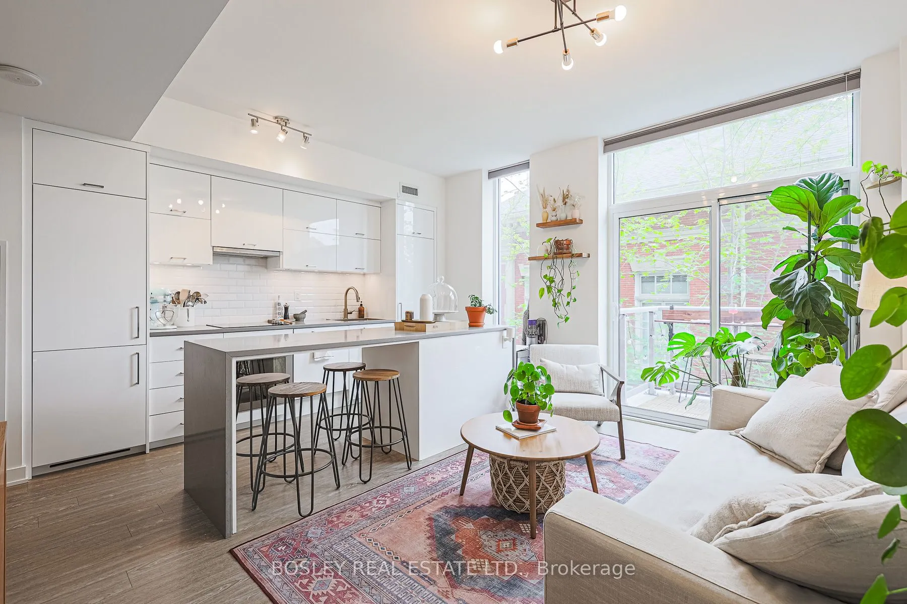 106 Dovercourt Road, #206