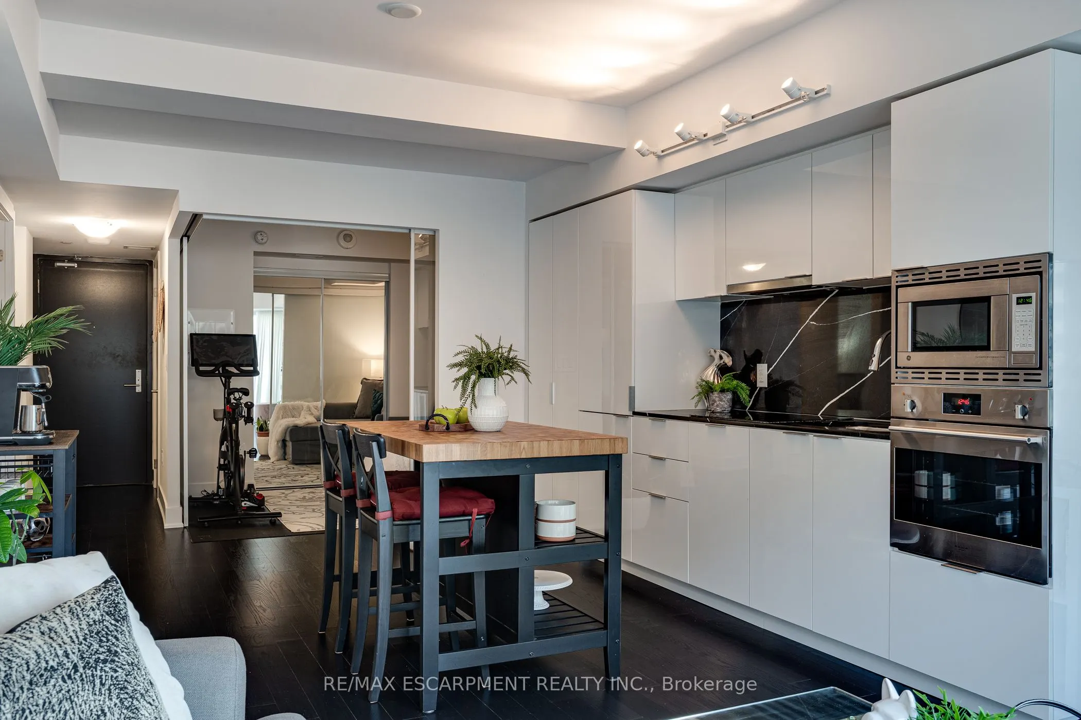 955 BAY Street #1809
