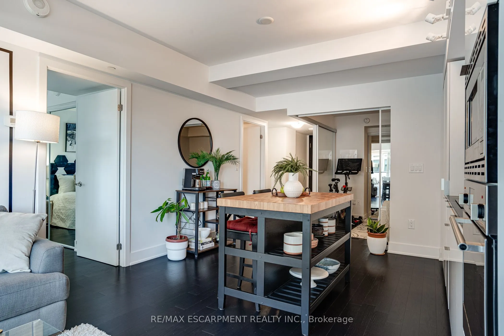 955 BAY Street #1809