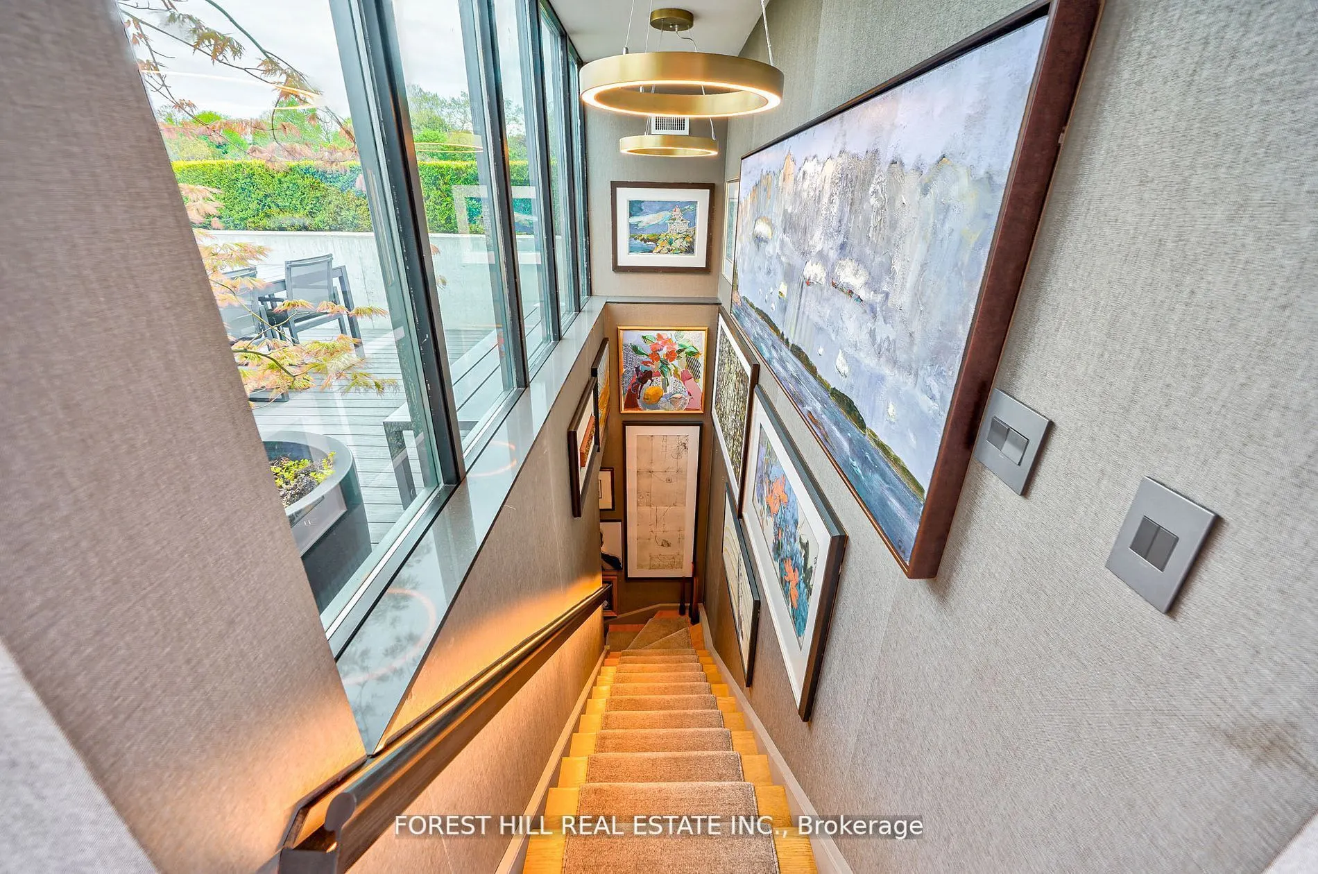 377 Madison Avenue, #706