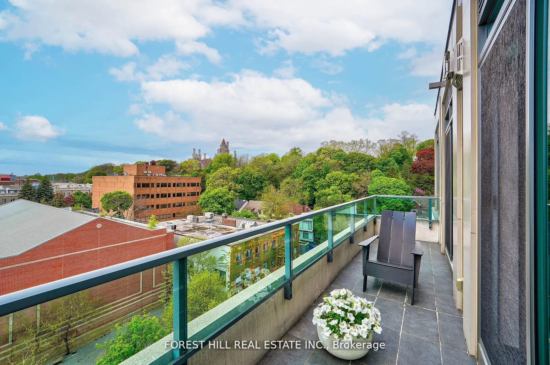 377 Madison Avenue, #706