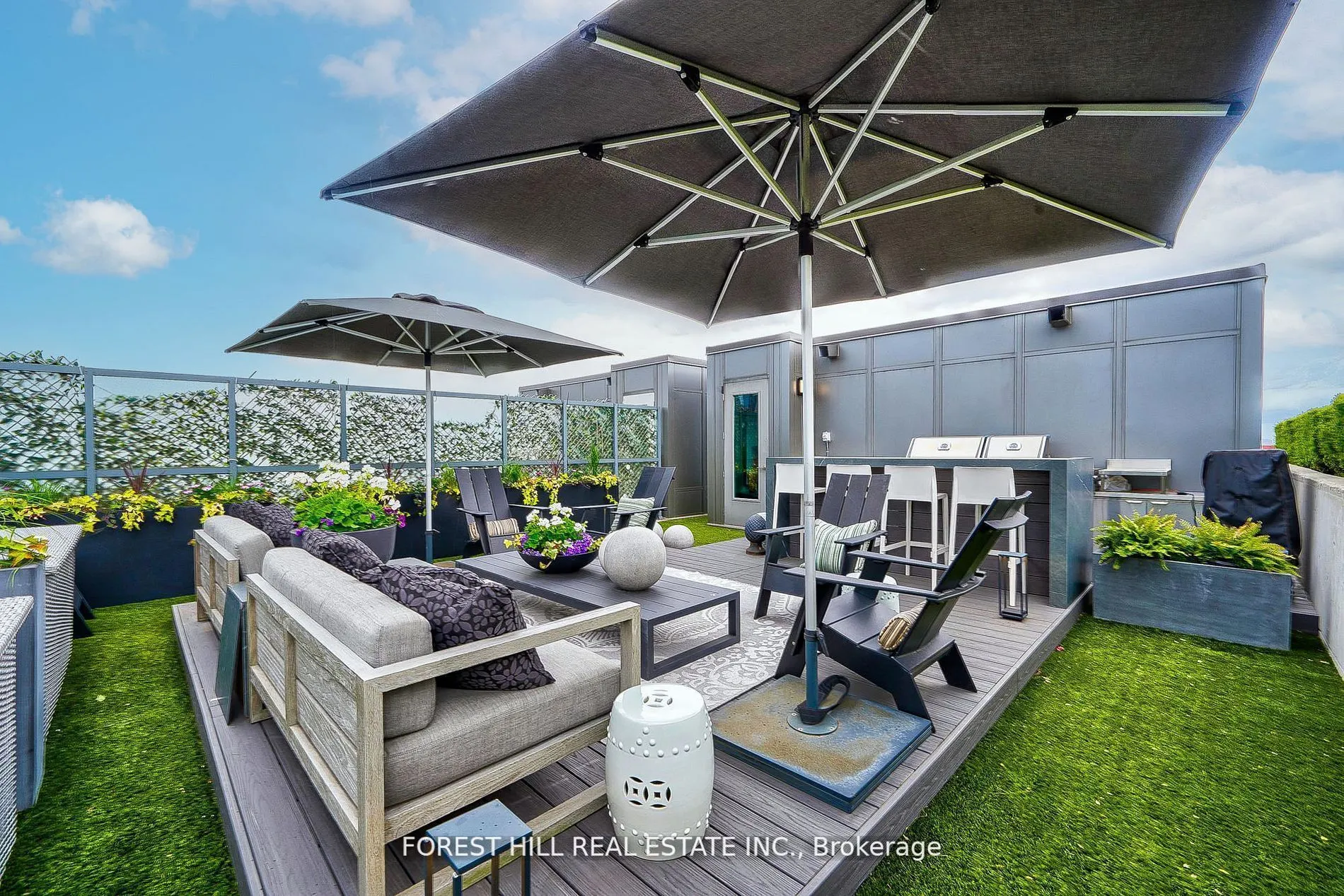 377 Madison Avenue, #706