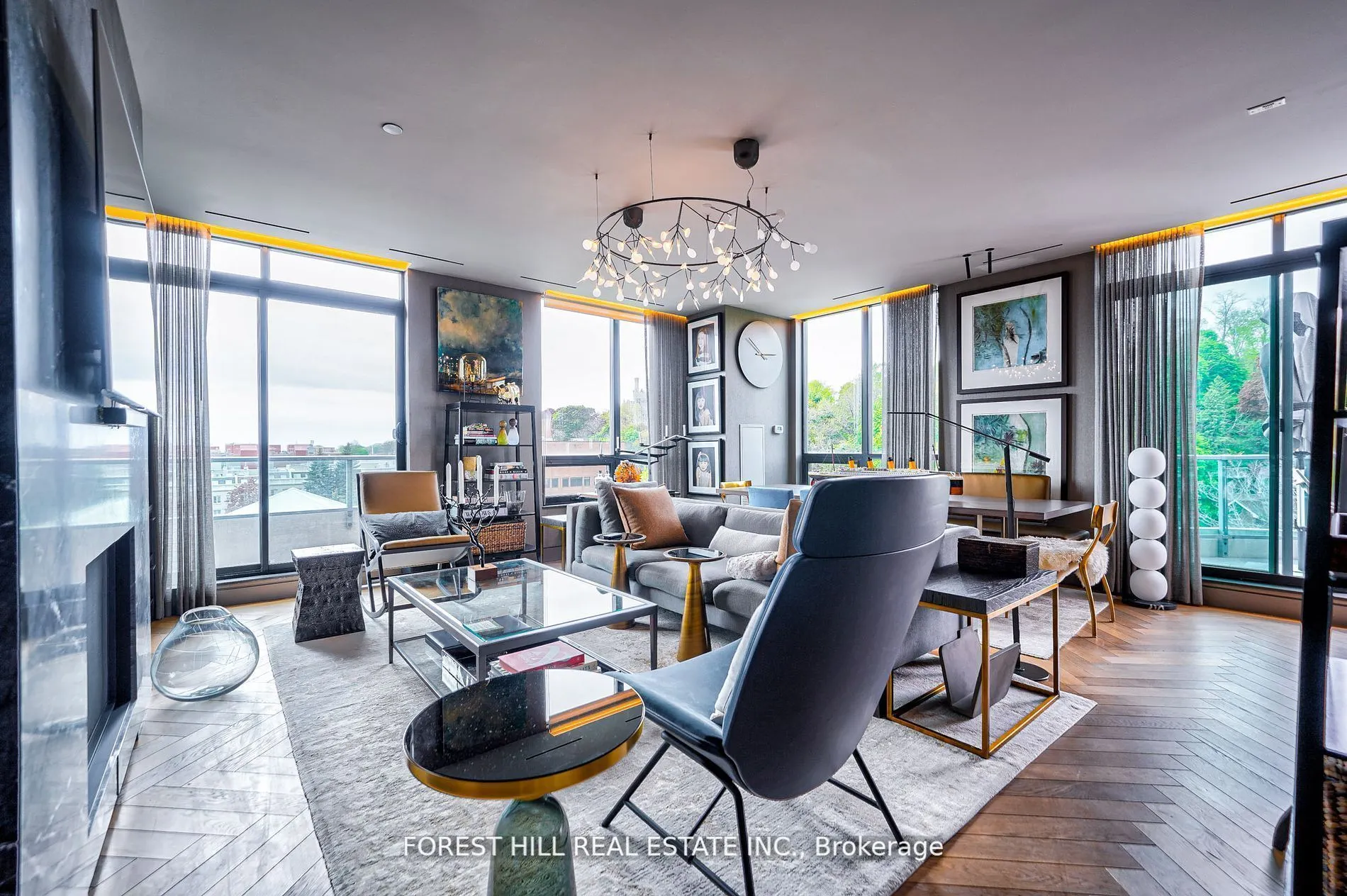 377 Madison Avenue, #706