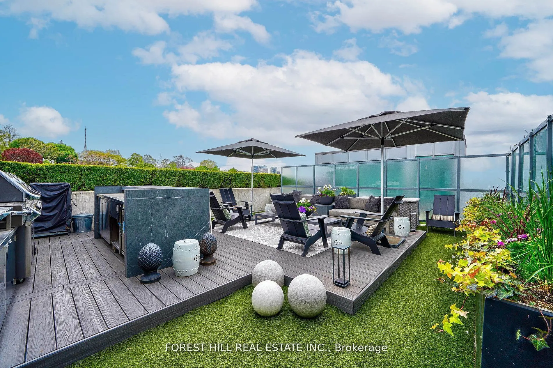 377 Madison Avenue, #706