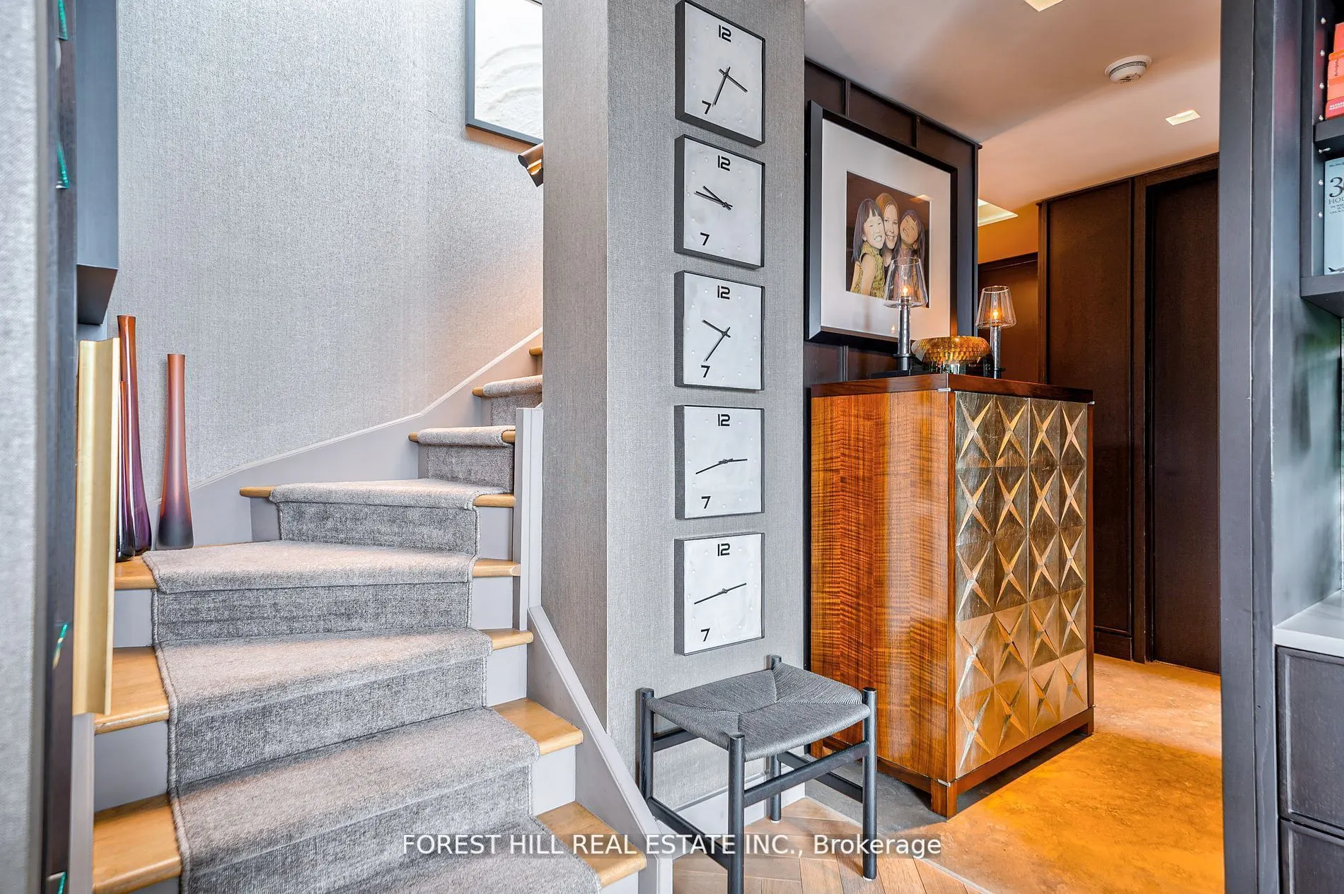 377 Madison Avenue, #706