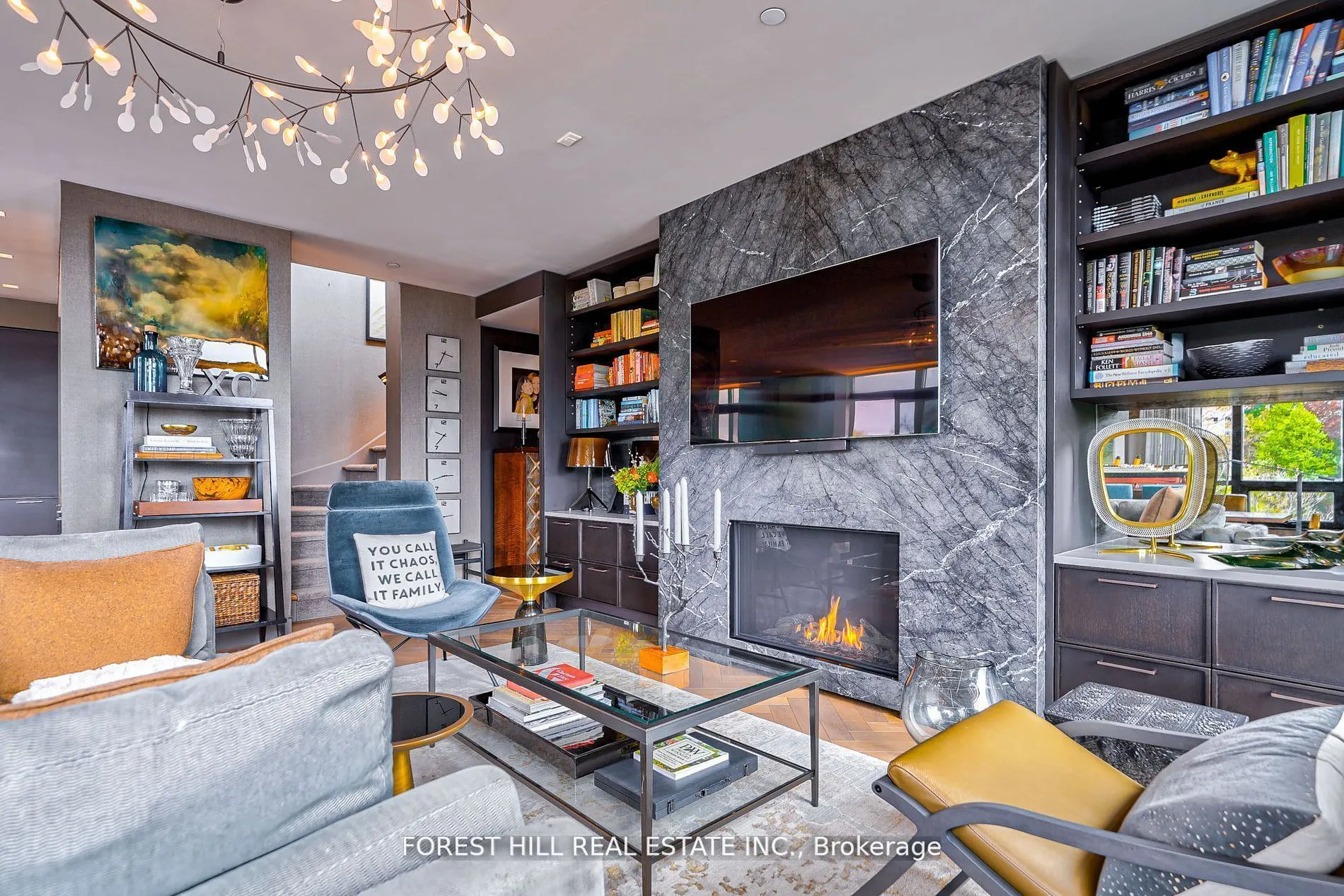 377 Madison Avenue, #706