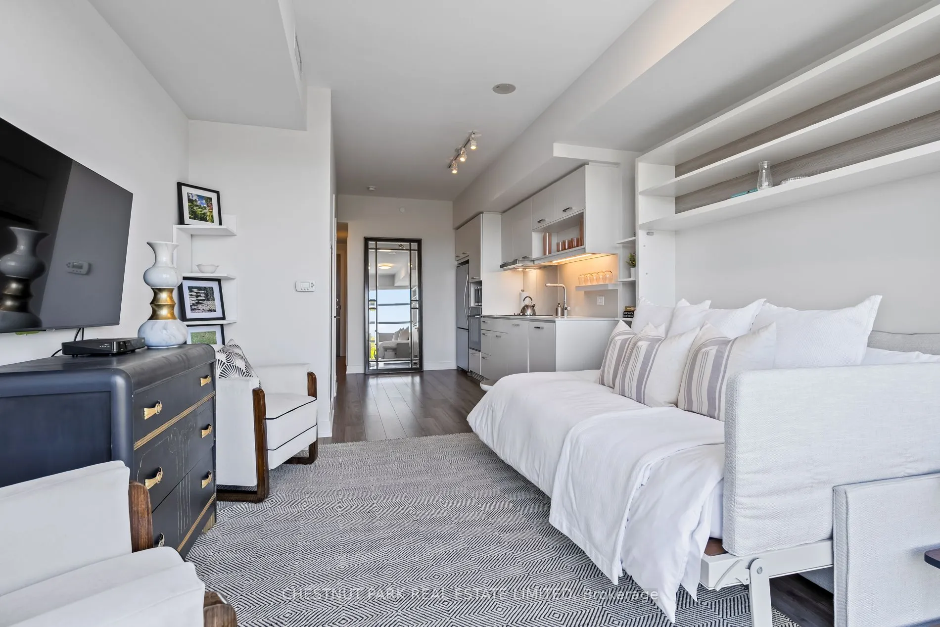 170 Chiltern Hill Road, #805