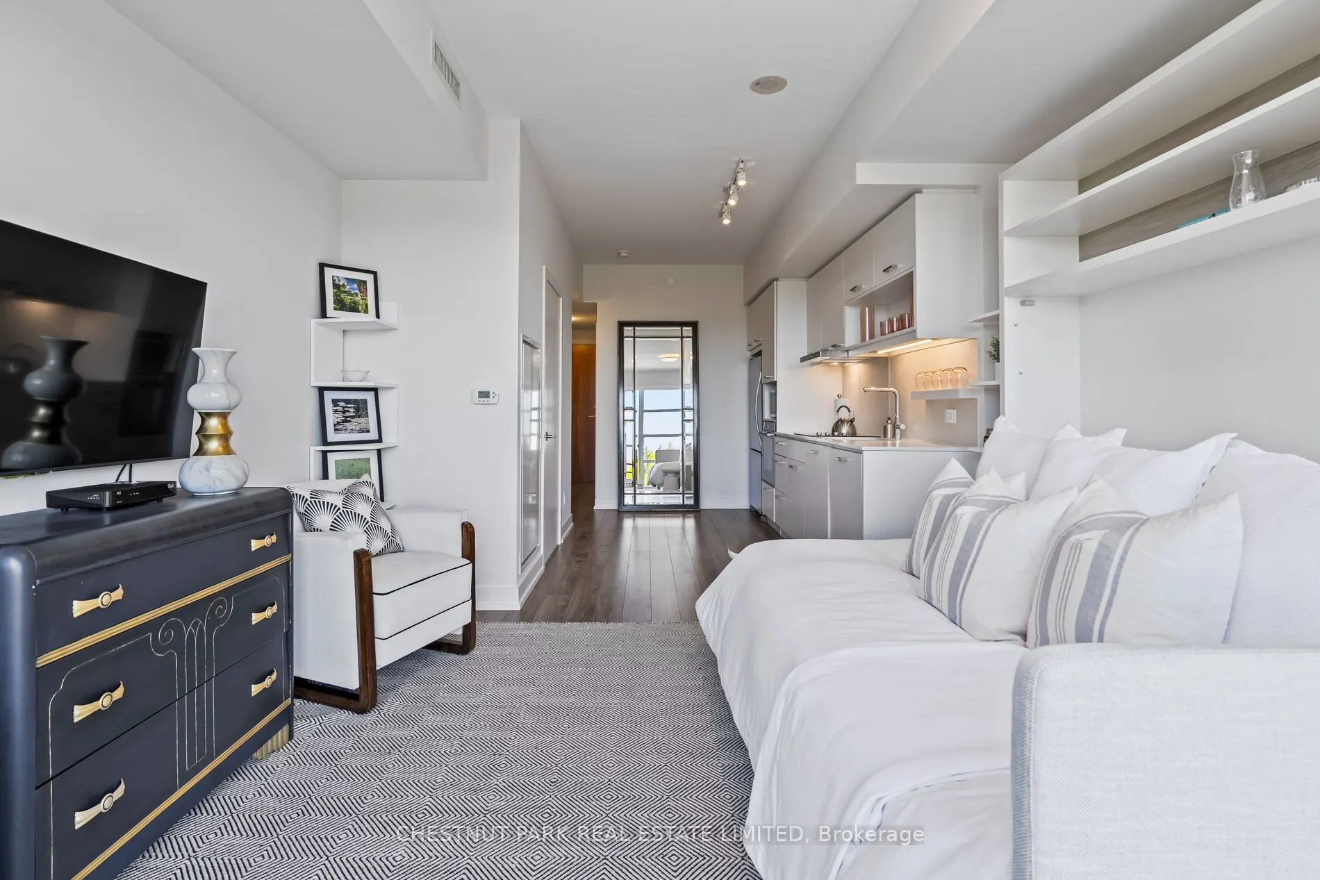 170 Chiltern Hill Road, #805