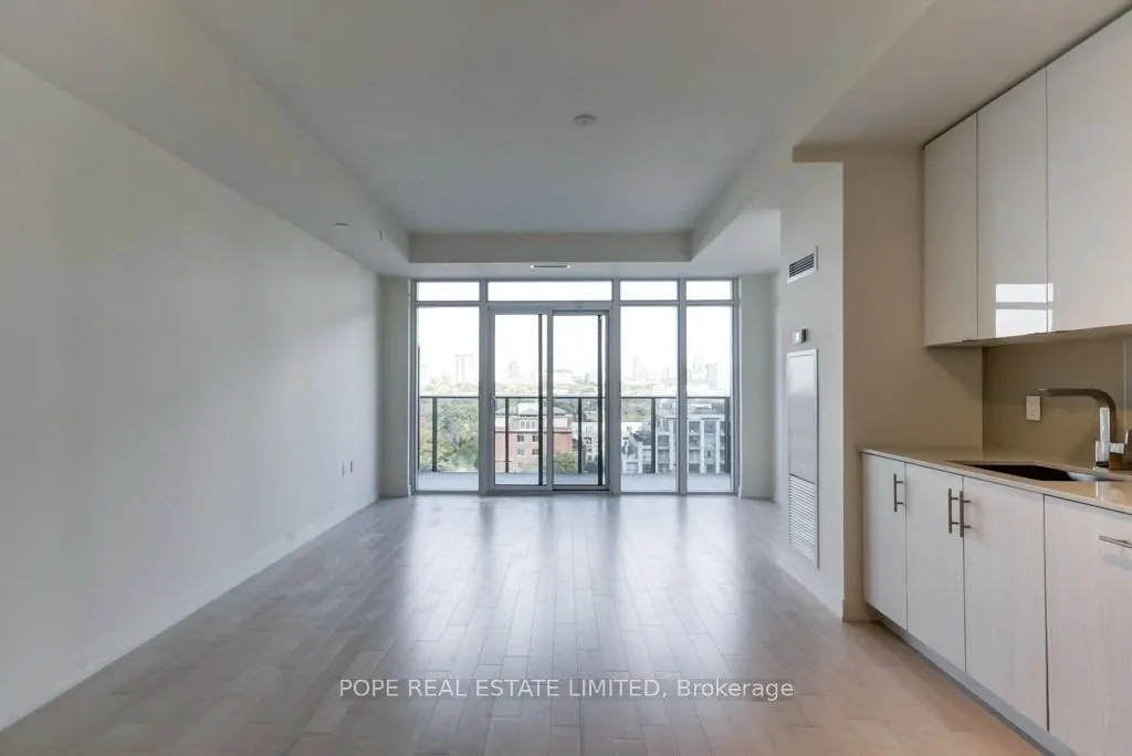 330 Richmond Street W, #1108
