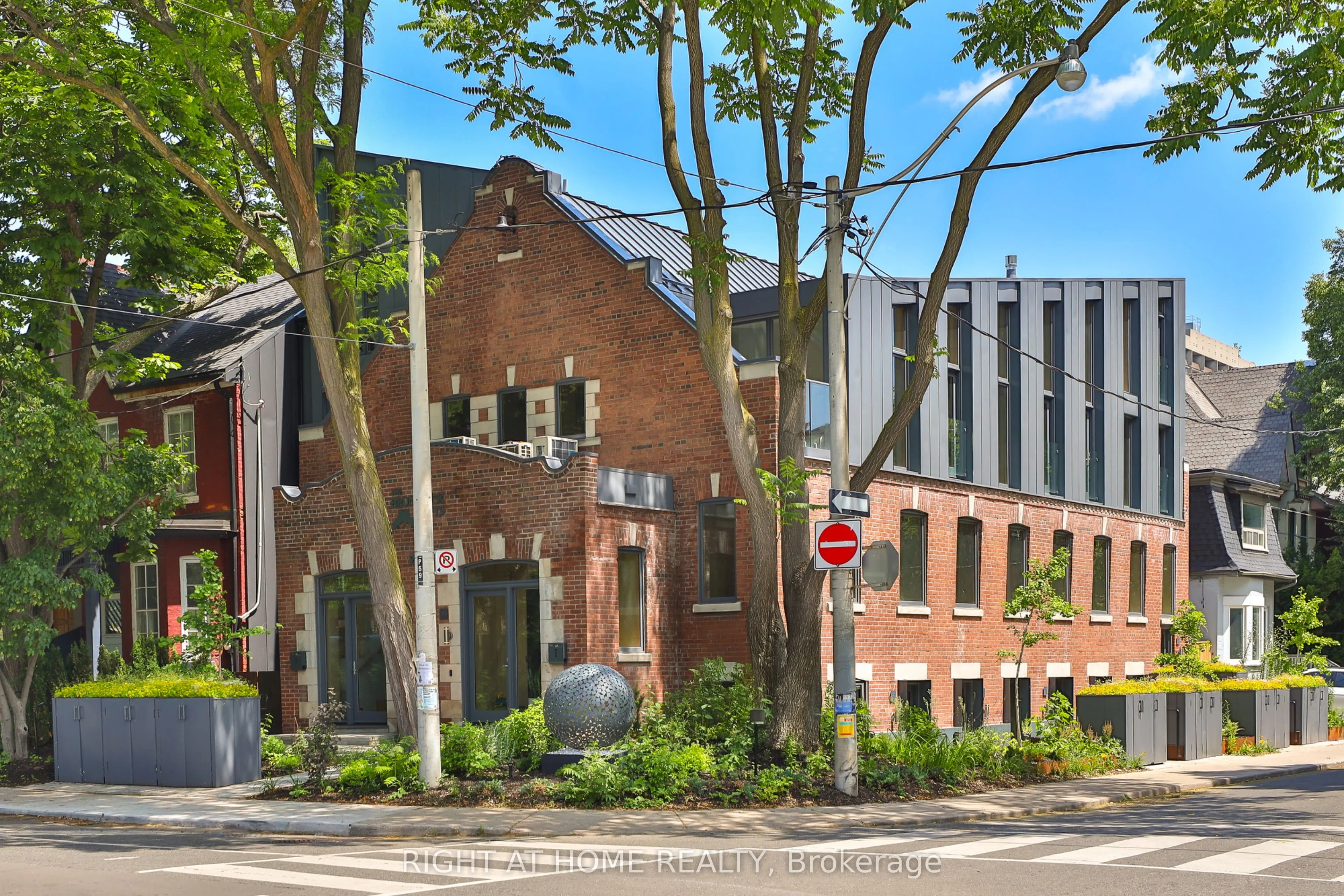 225 Brunswick Avenue, #PH 1