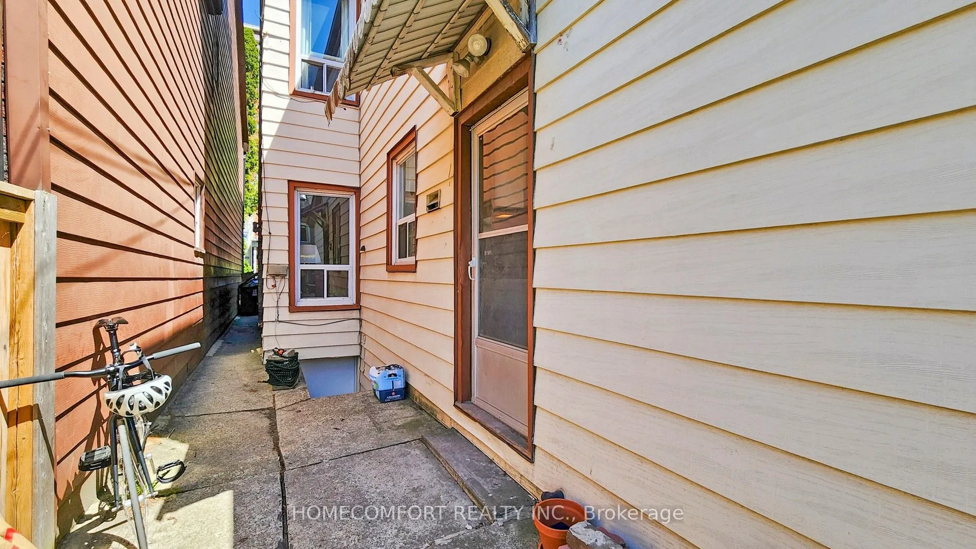 230 Robert Street