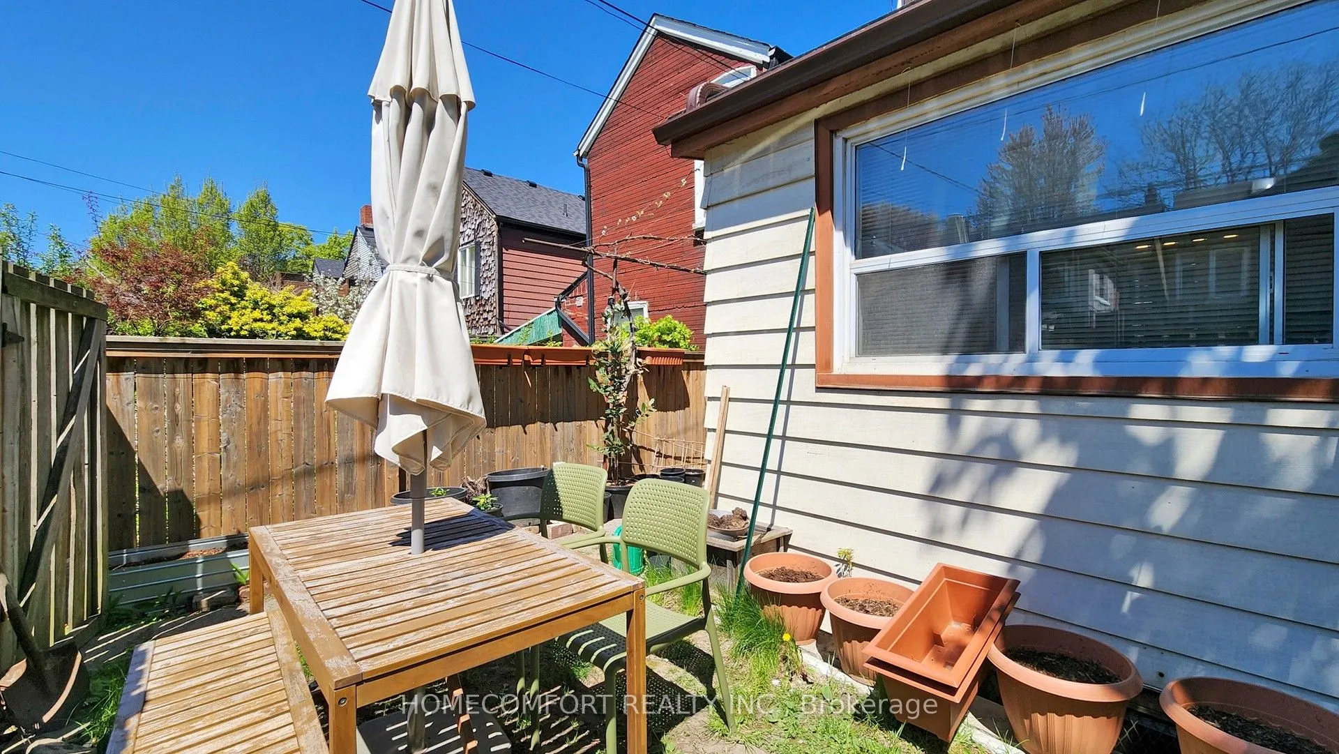 230 Robert Street