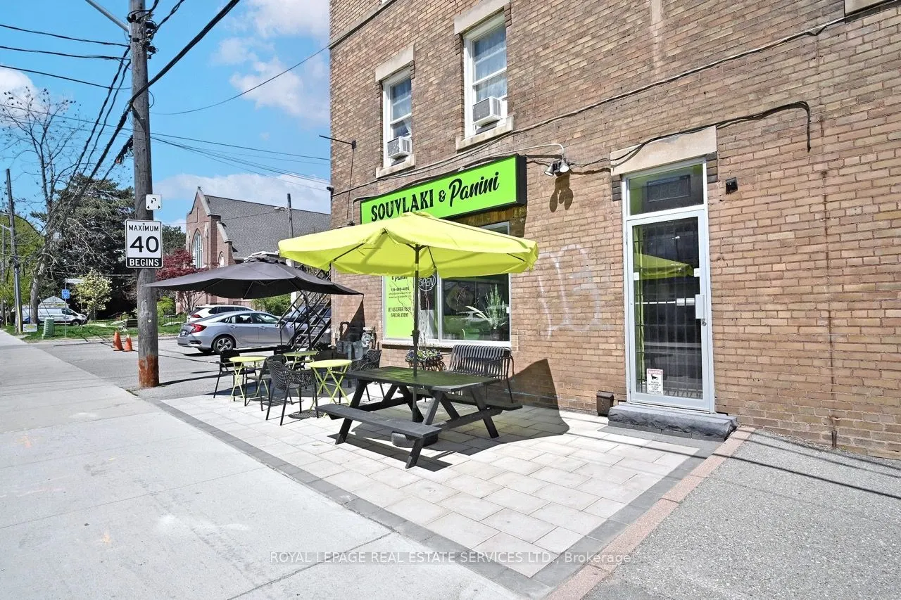 6 Fairlawn Avenue