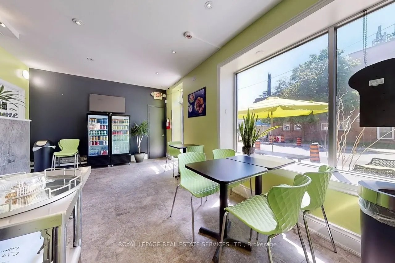 6 Fairlawn Avenue