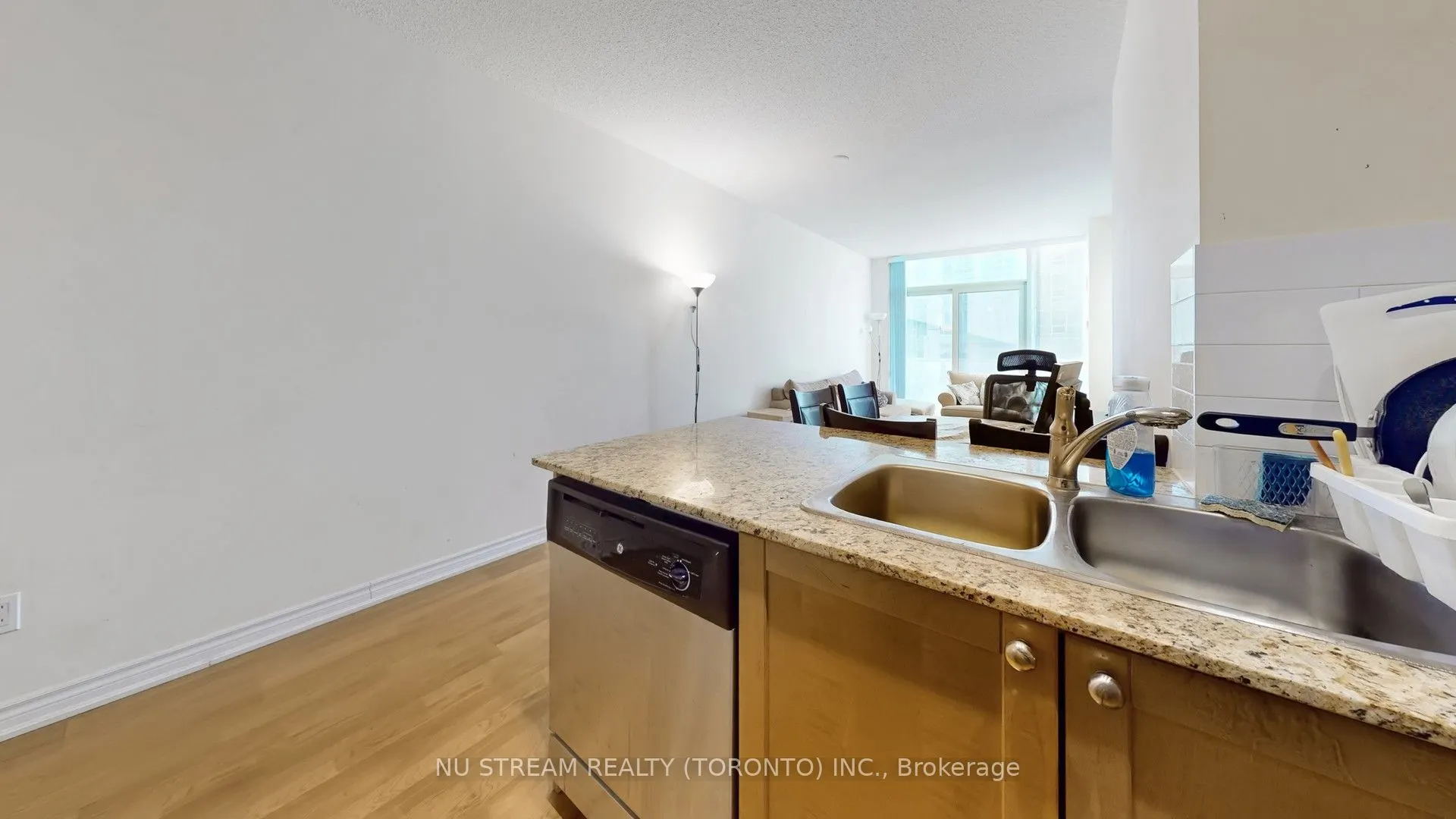 761 Bay Street #3101