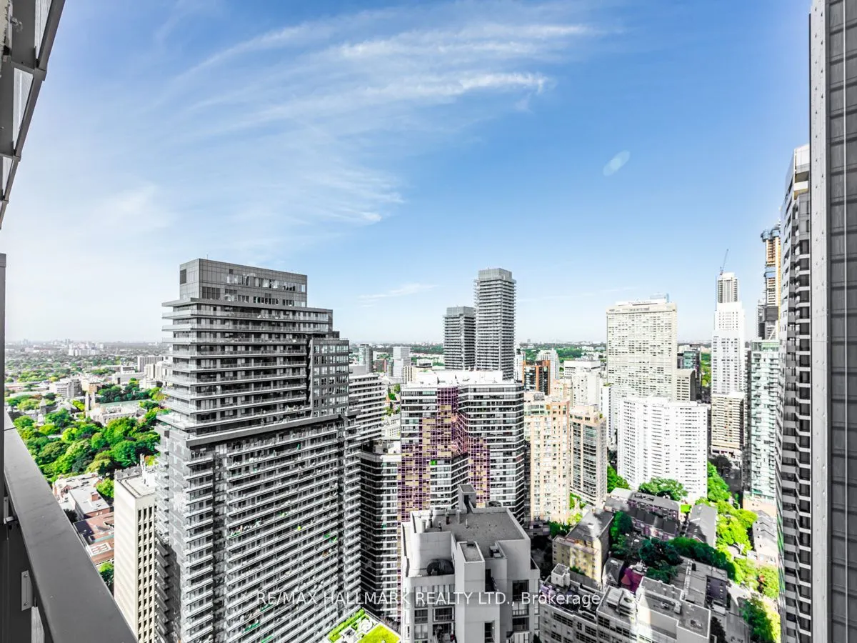 11 Wellesley Street W, #3909