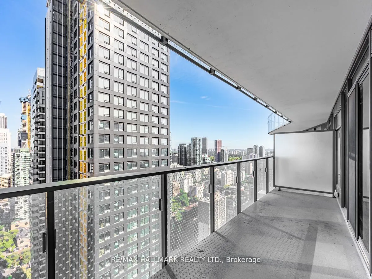 11 Wellesley Street W, #3909